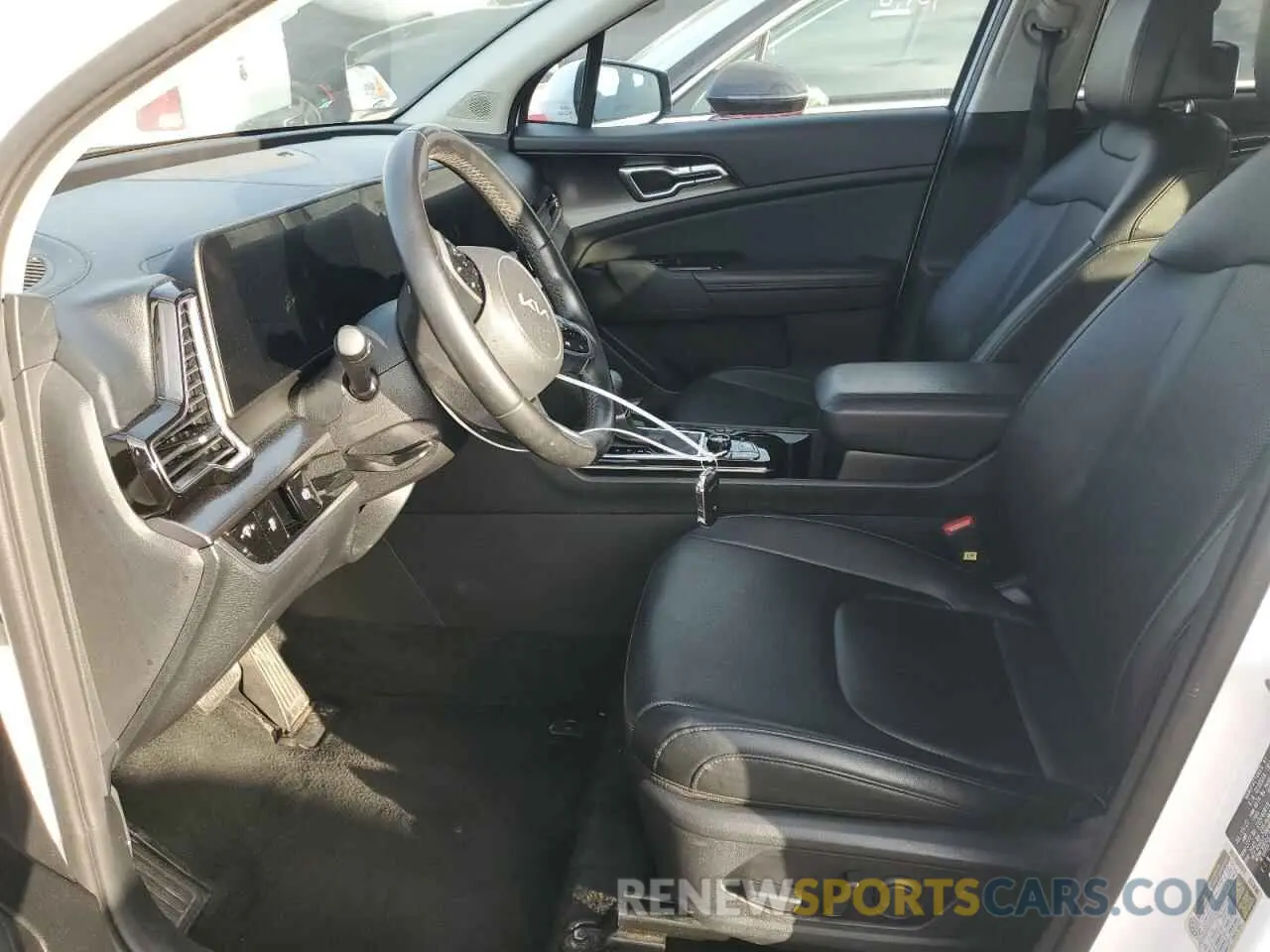 7 Photograph of a damaged car 5XYK33AF6PG043105 KIA SPORTAGE 2023