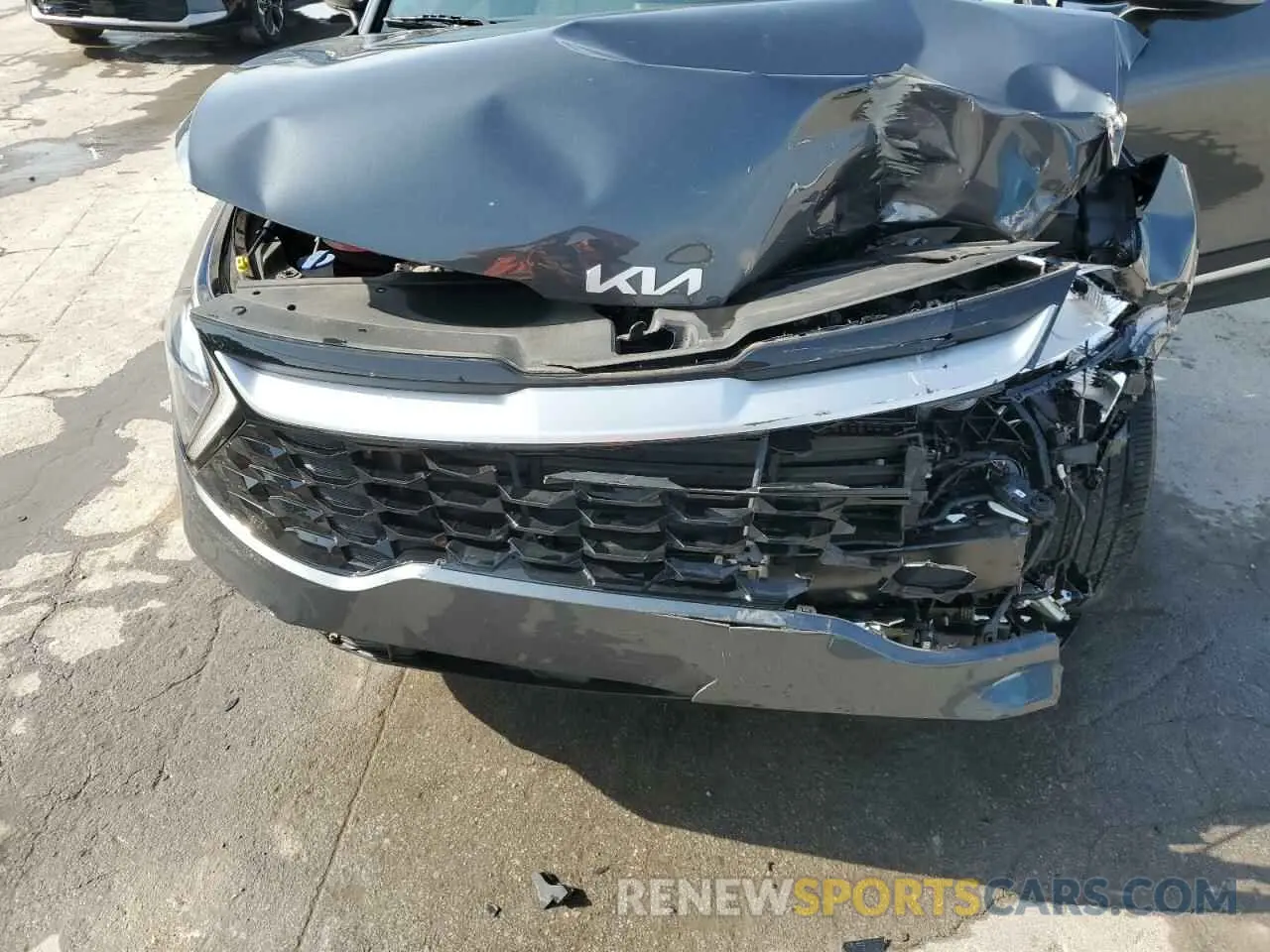 12 Photograph of a damaged car 5XYK33AF6PG063581 KIA SPORTAGE 2023