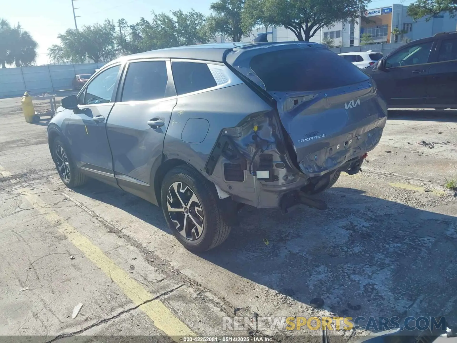 3 Photograph of a damaged car 5XYK33AF6PG117445 KIA SPORTAGE 2023