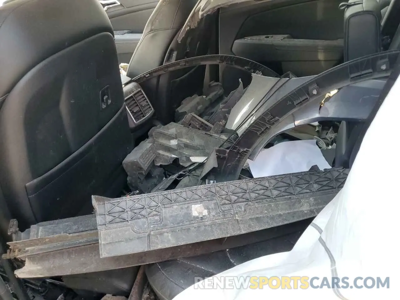 13 Photograph of a damaged car 5XYK33AF7PG043291 KIA SPORTAGE 2023