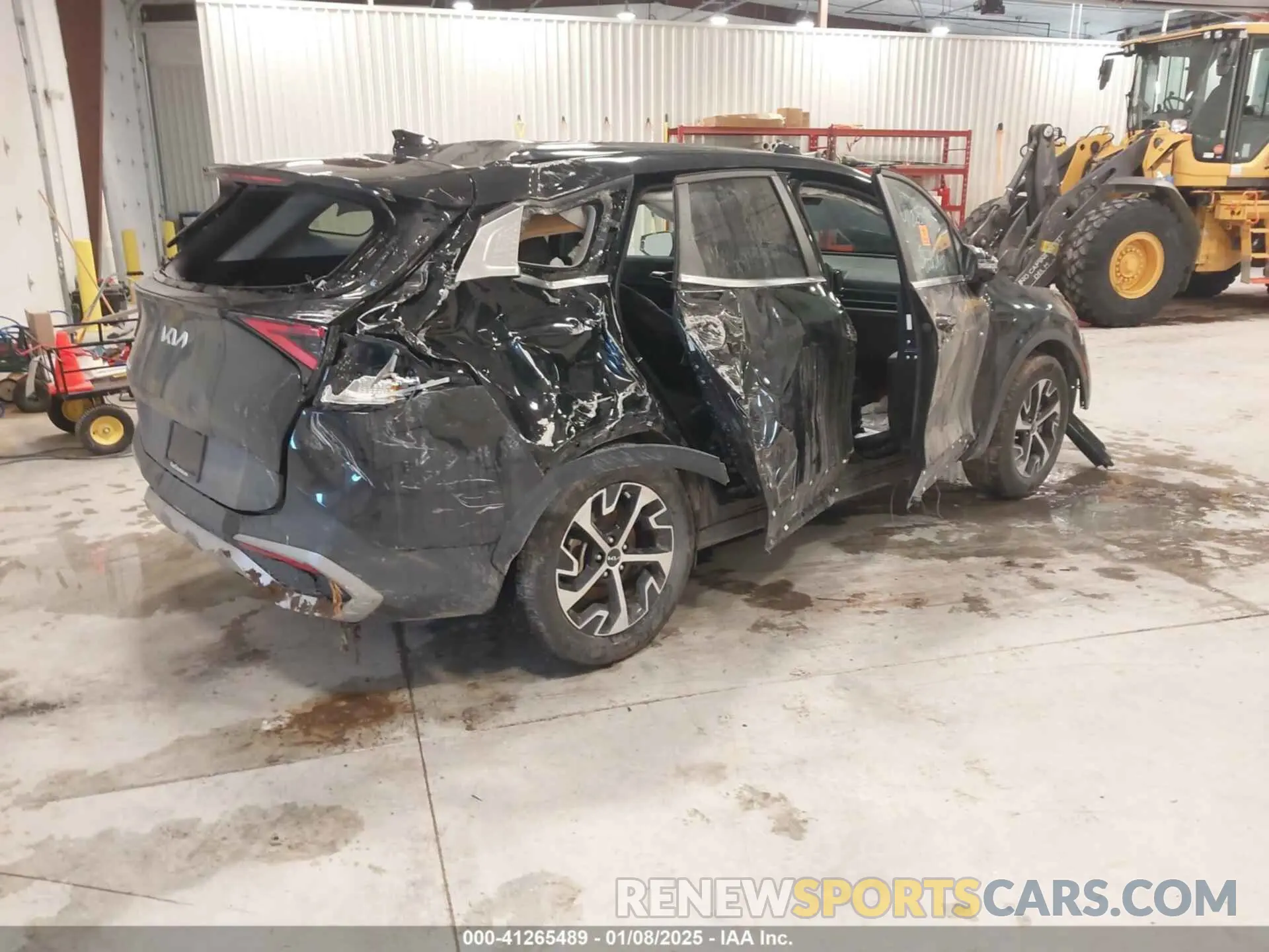 4 Photograph of a damaged car 5XYK33AF8PG080186 KIA SPORTAGE 2023