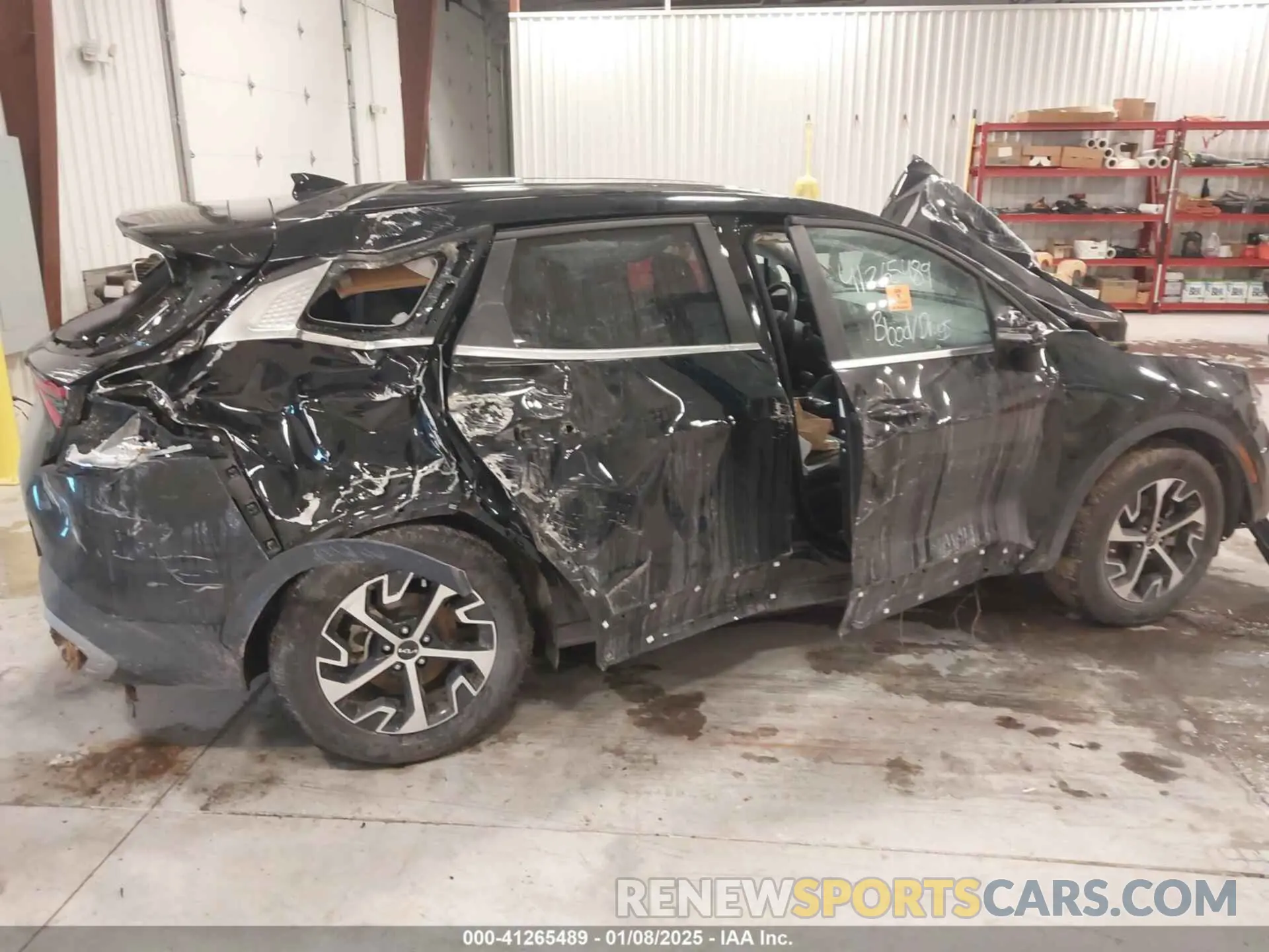 6 Photograph of a damaged car 5XYK33AF8PG080186 KIA SPORTAGE 2023