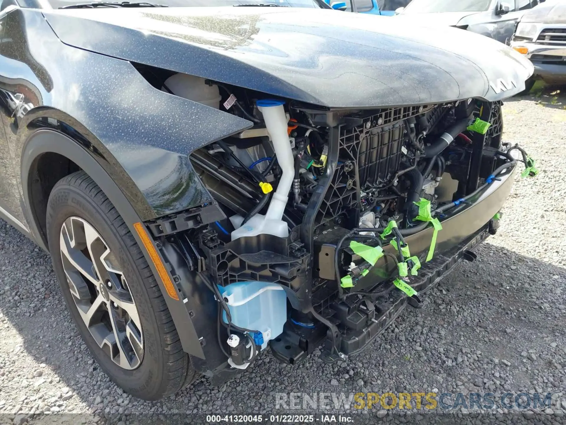 18 Photograph of a damaged car 5XYK33AF8PG122744 KIA SPORTAGE 2023