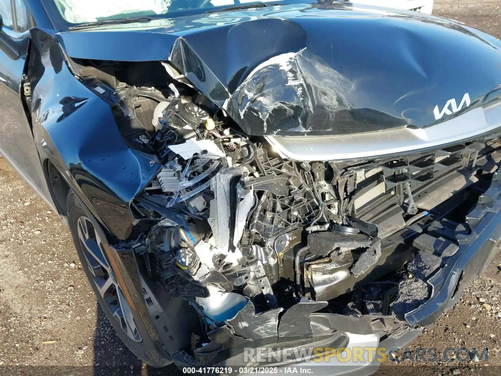 6 Photograph of a damaged car 5XYK33AF9PG032180 KIA SPORTAGE 2023