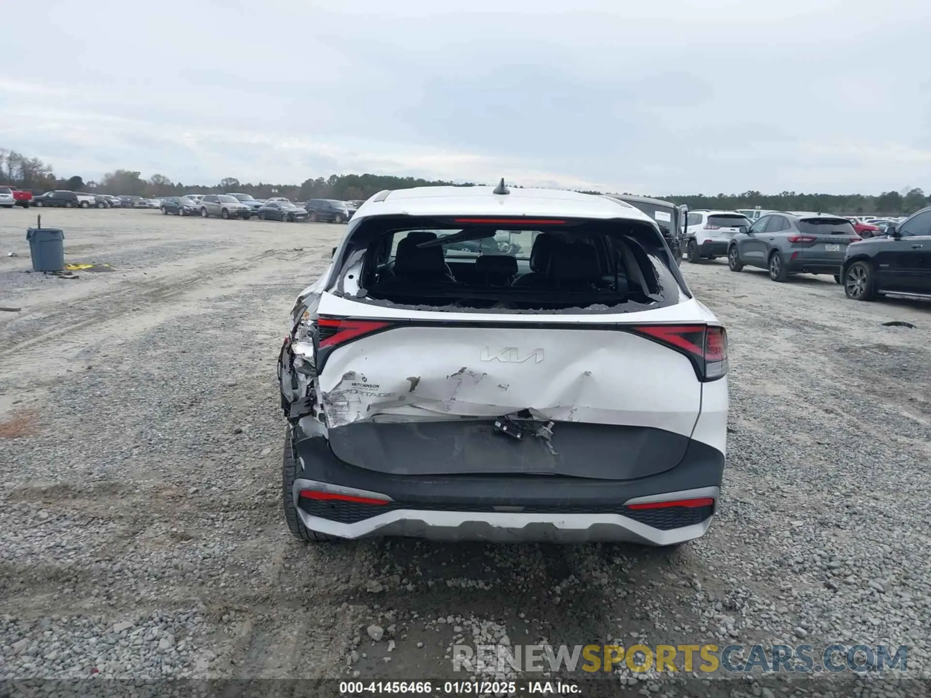 16 Photograph of a damaged car 5XYK33AF9PG042756 KIA SPORTAGE 2023