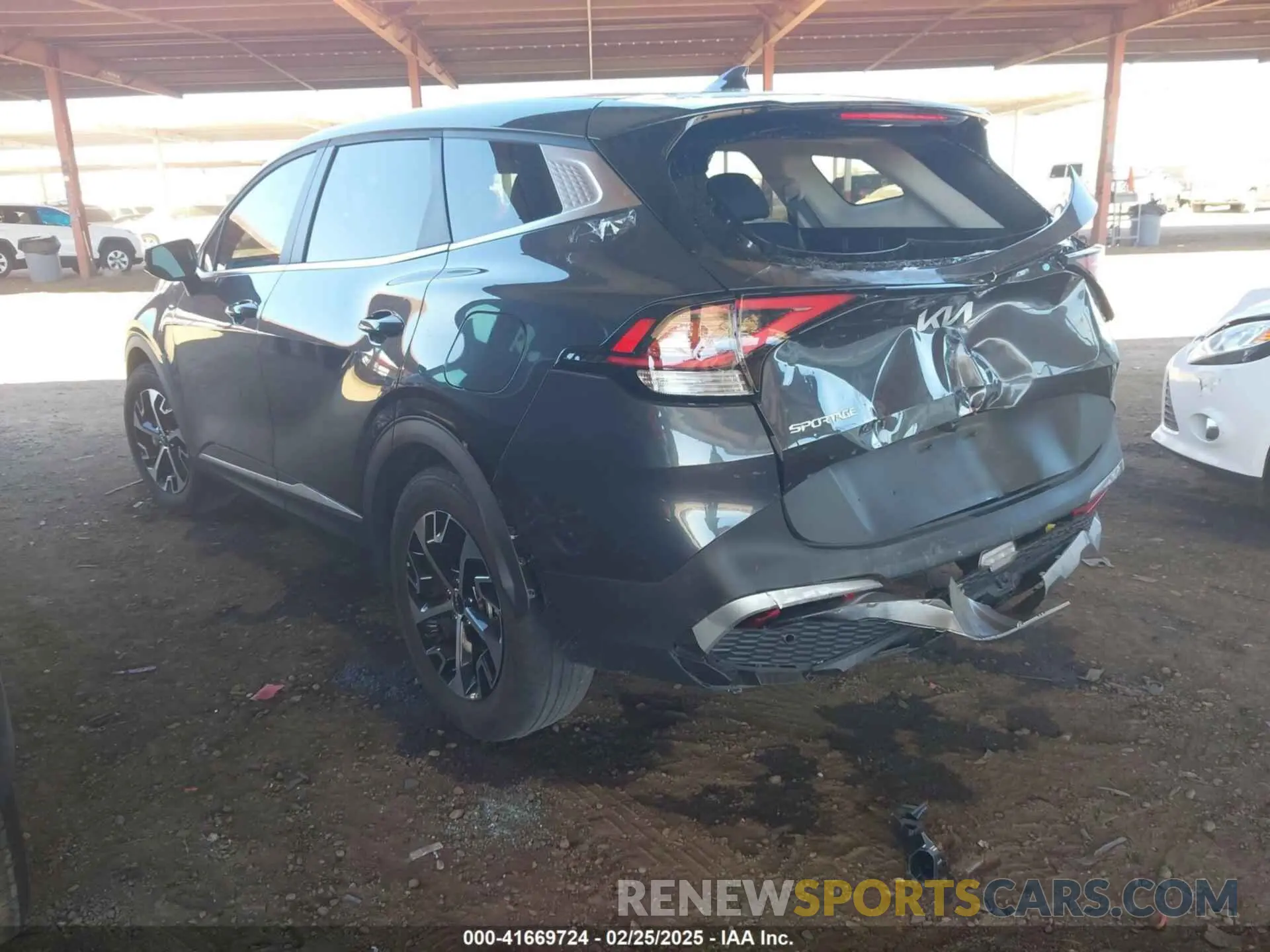 3 Photograph of a damaged car 5XYK33AF9PG078236 KIA SPORTAGE 2023