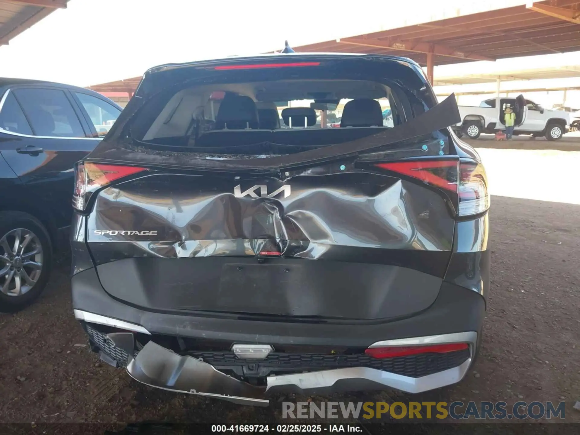 6 Photograph of a damaged car 5XYK33AF9PG078236 KIA SPORTAGE 2023