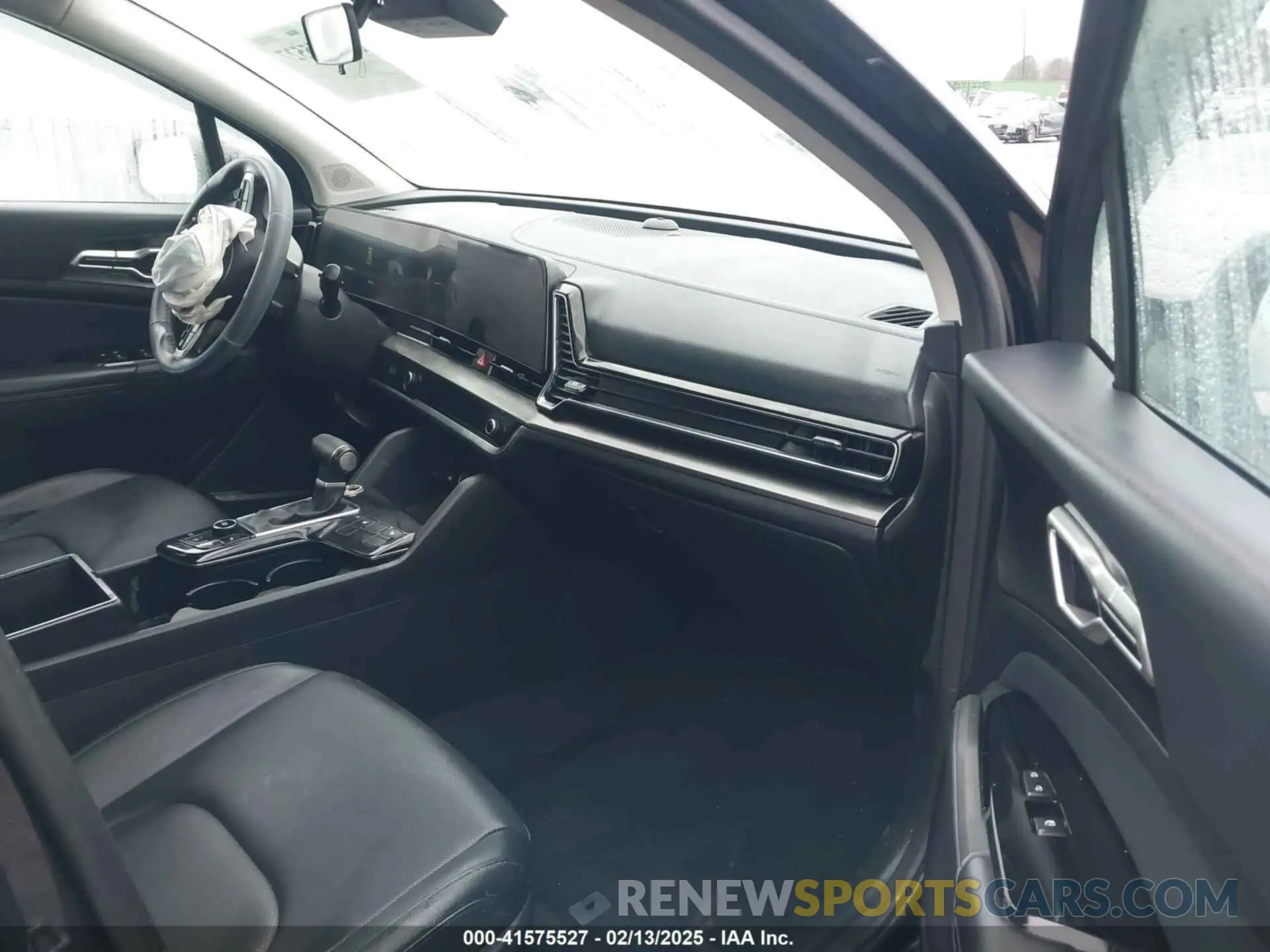 5 Photograph of a damaged car 5XYK33AFXPG086037 KIA SPORTAGE 2023
