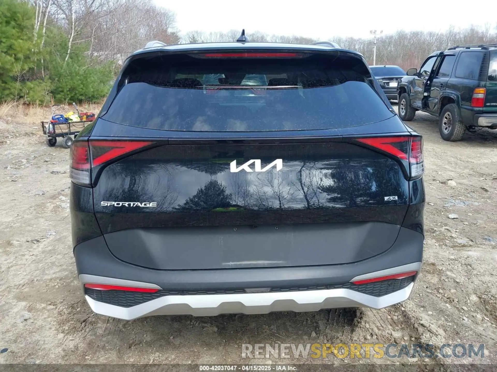 17 Photograph of a damaged car 5XYK3CAF5PG129408 KIA SPORTAGE 2023