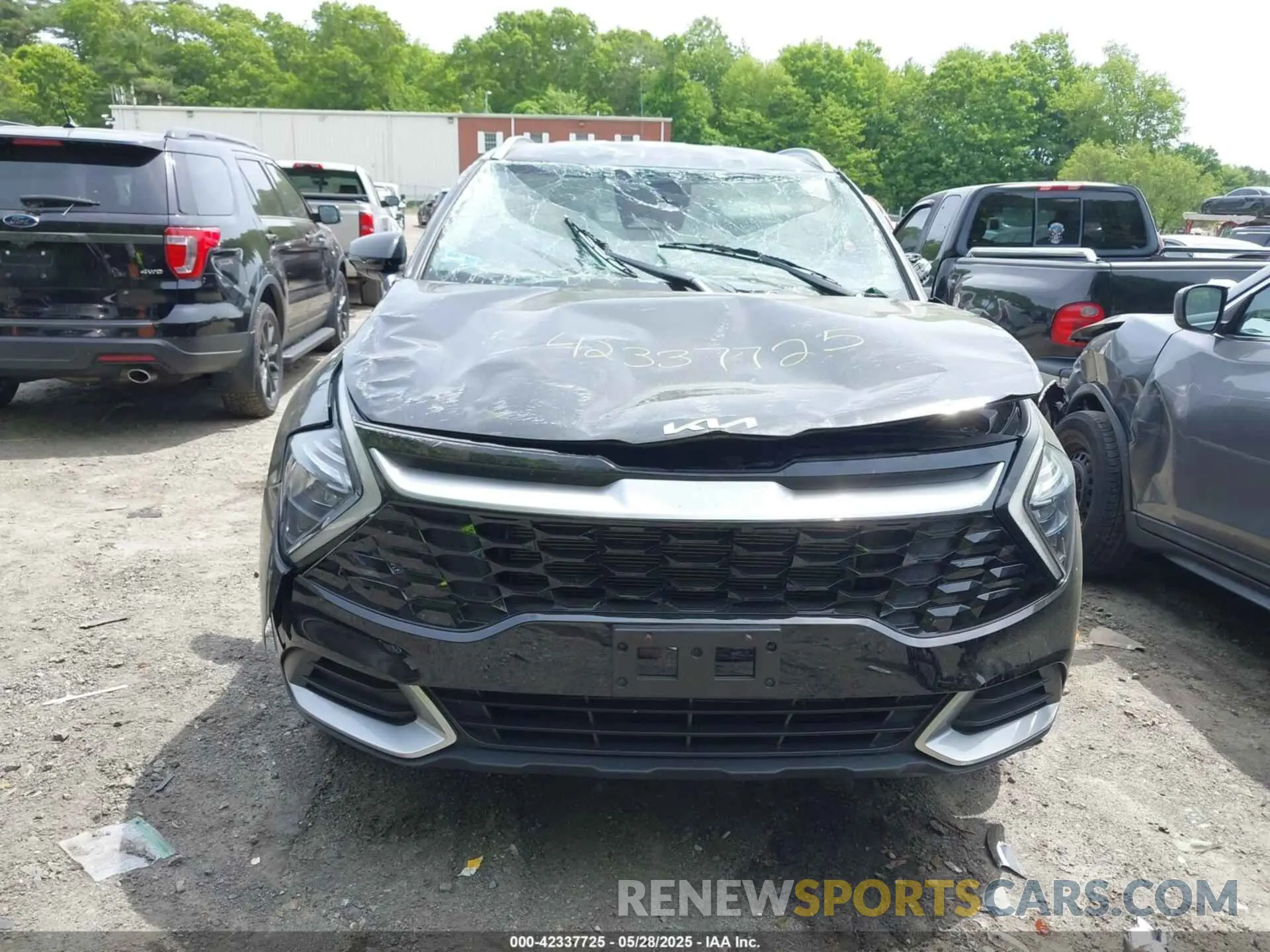 12 Photograph of a damaged car 5XYK3CAF8PG022899 KIA SPORTAGE 2023