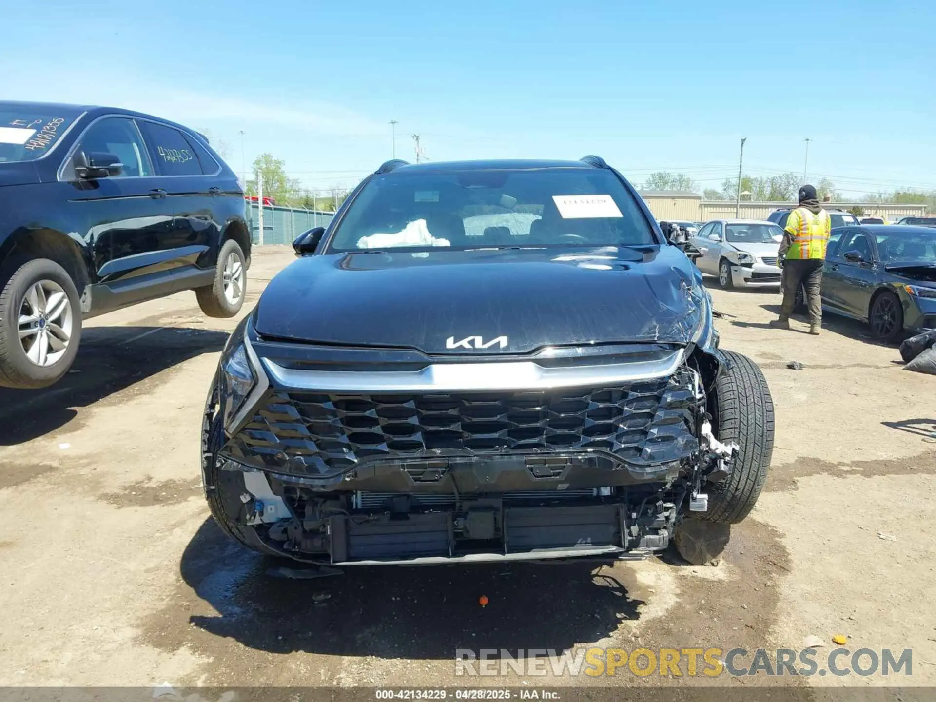 13 Photograph of a damaged car 5XYK43AF1PG020599 KIA SPORTAGE 2023