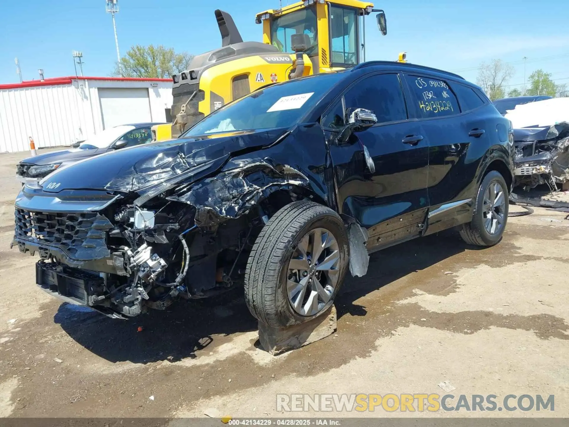 6 Photograph of a damaged car 5XYK43AF1PG020599 KIA SPORTAGE 2023