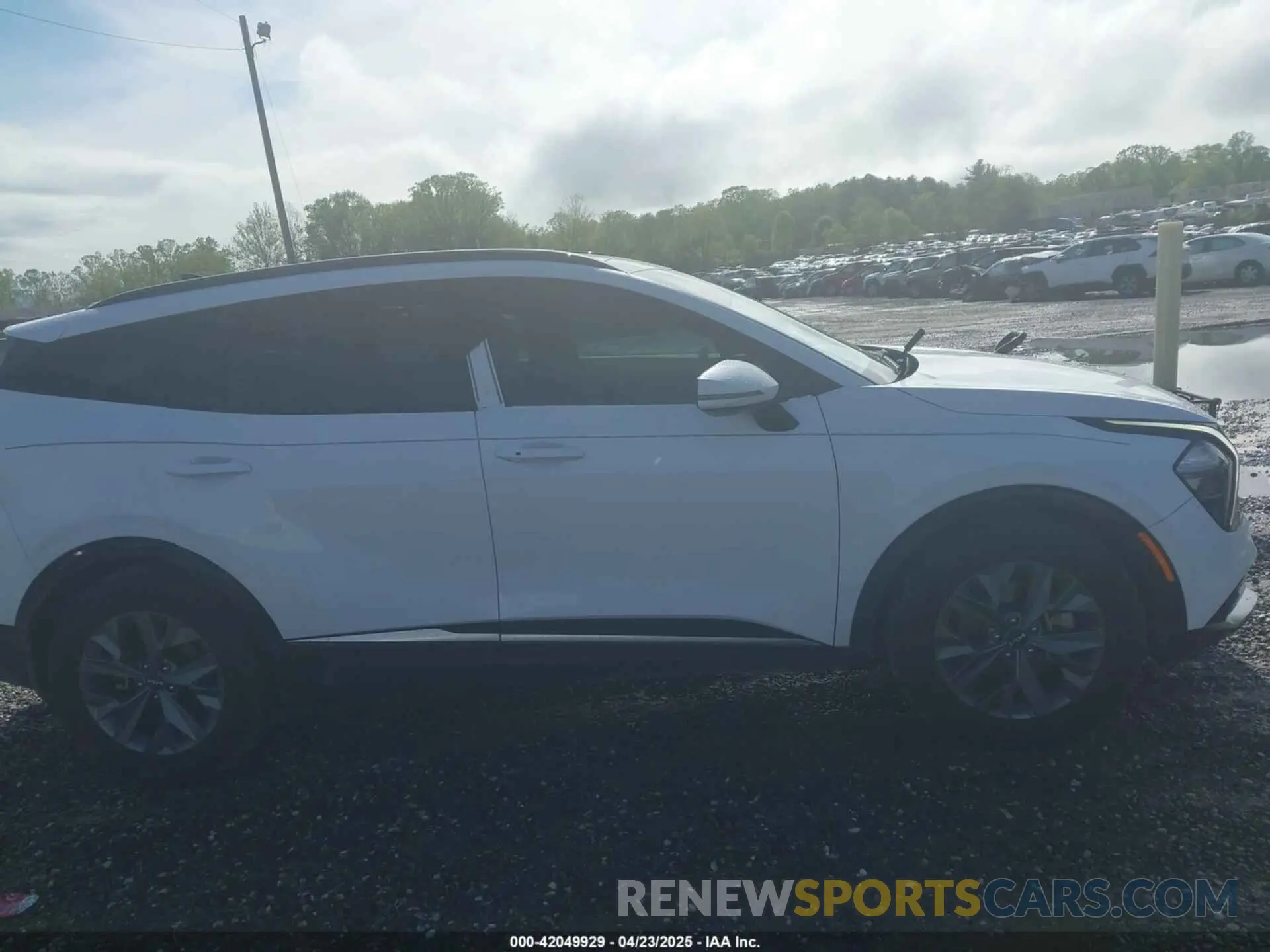 13 Photograph of a damaged car 5XYK43AF3PG052261 KIA SPORTAGE 2023