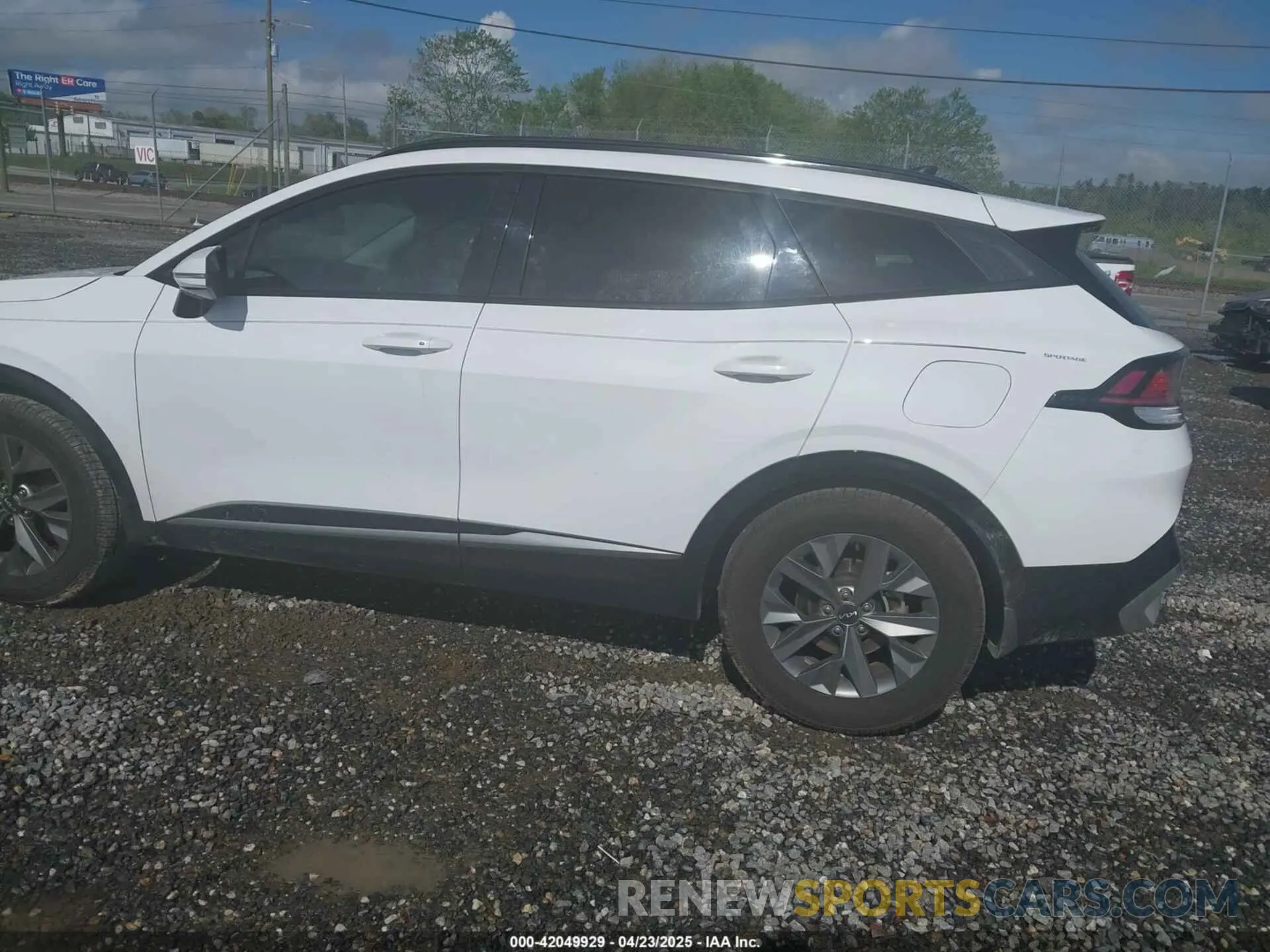 14 Photograph of a damaged car 5XYK43AF3PG052261 KIA SPORTAGE 2023