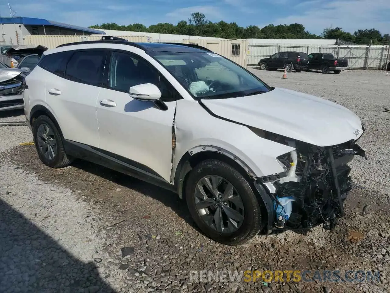 4 Photograph of a damaged car 5XYK43AF7PG109531 KIA SPORTAGE 2023