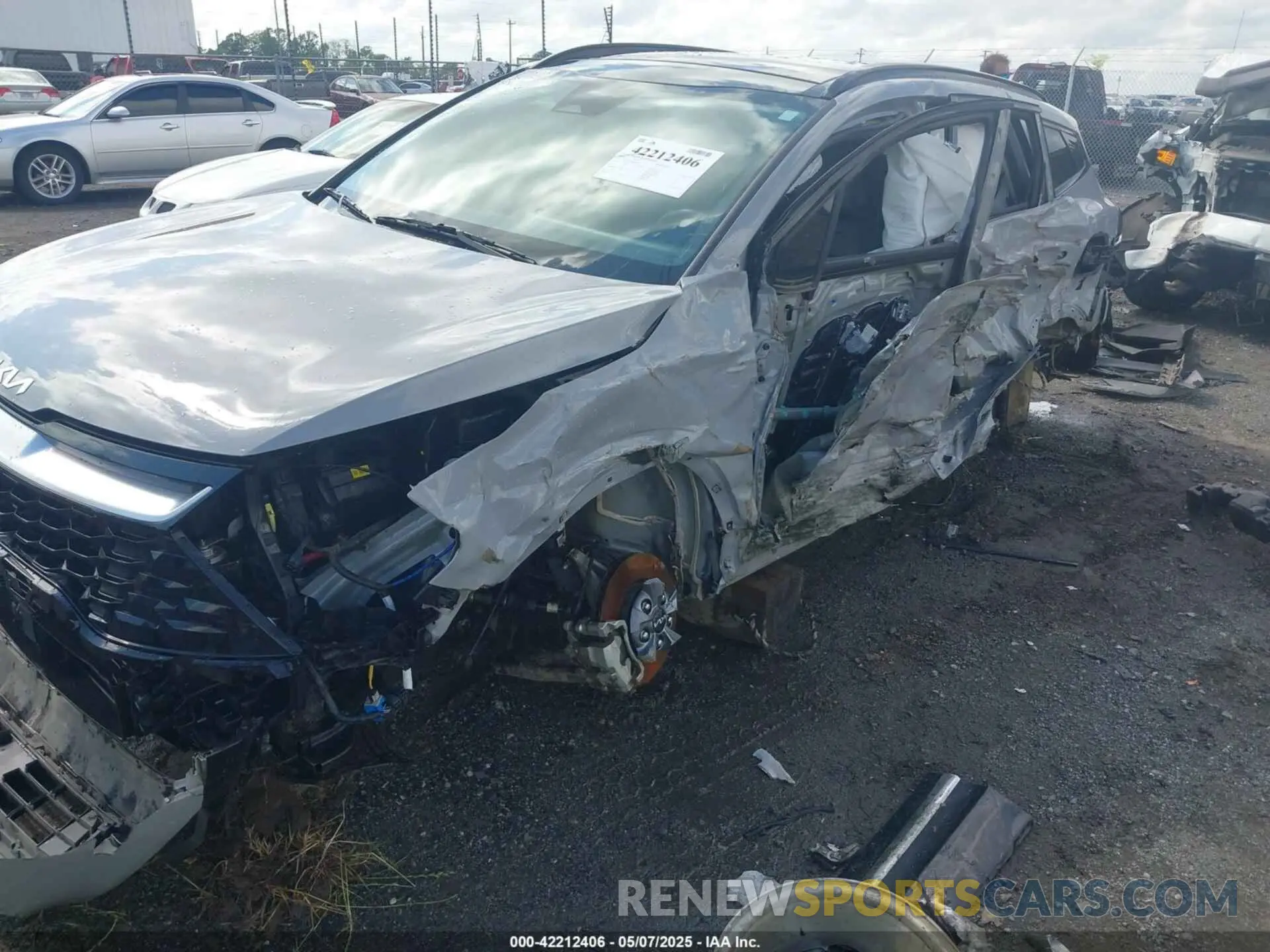 6 Photograph of a damaged car 5XYK43AF9P0G04583 KIA SPORTAGE 2023