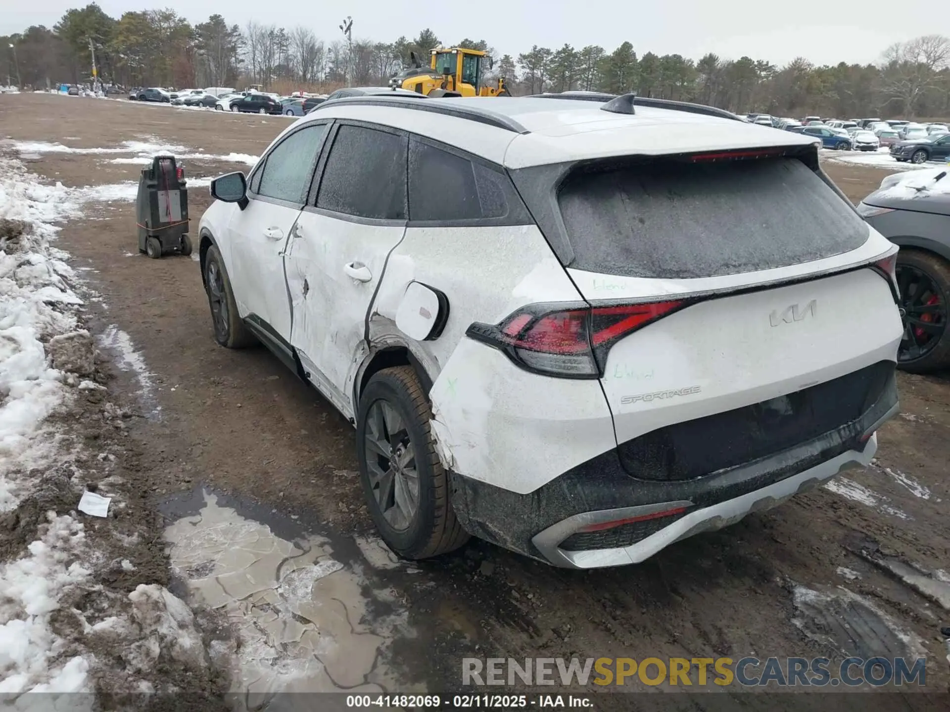 3 Photograph of a damaged car 5XYK43AFXPG069400 KIA SPORTAGE 2023