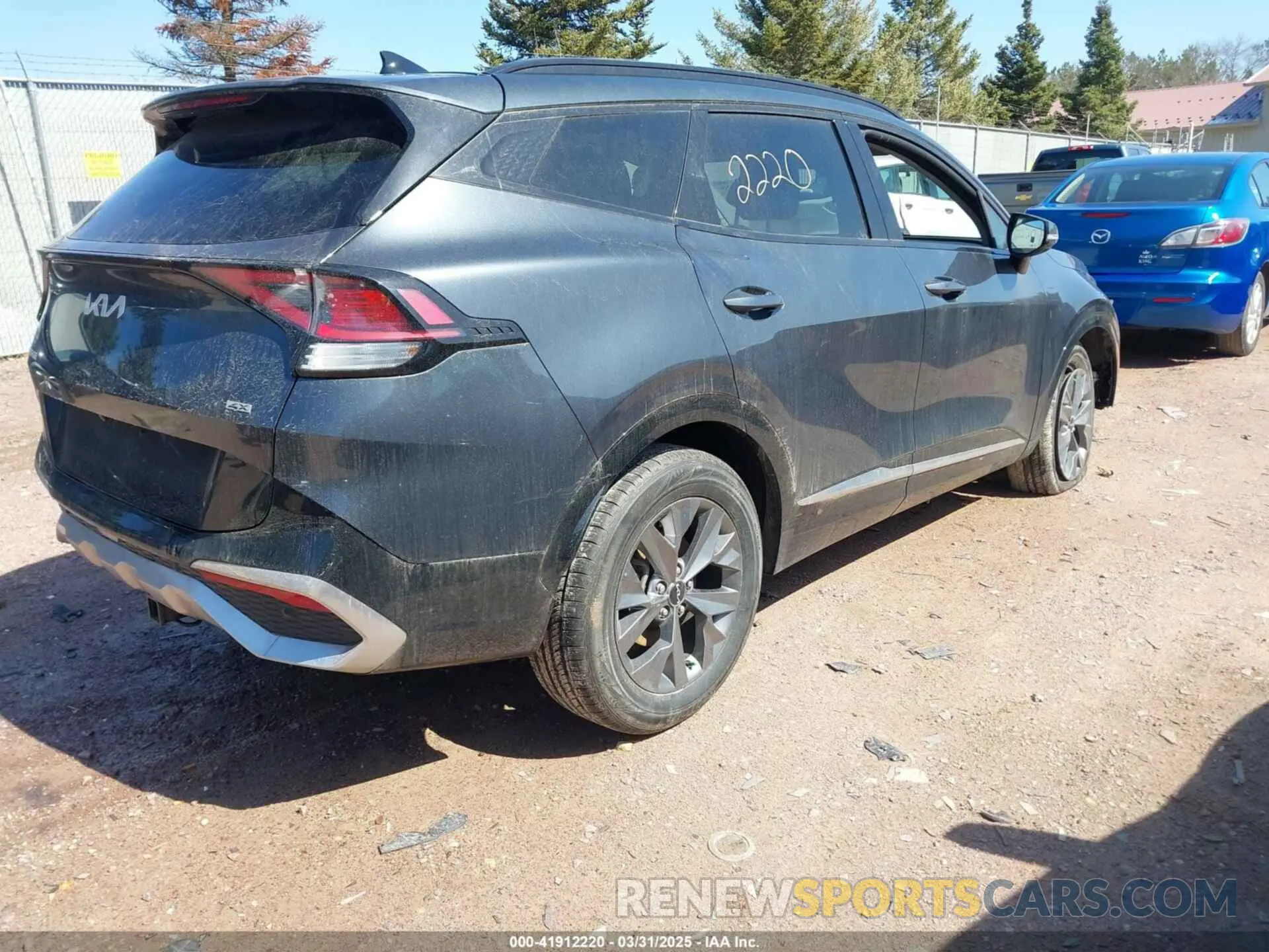 4 Photograph of a damaged car 5XYK4CAF0PG019895 KIA SPORTAGE 2023