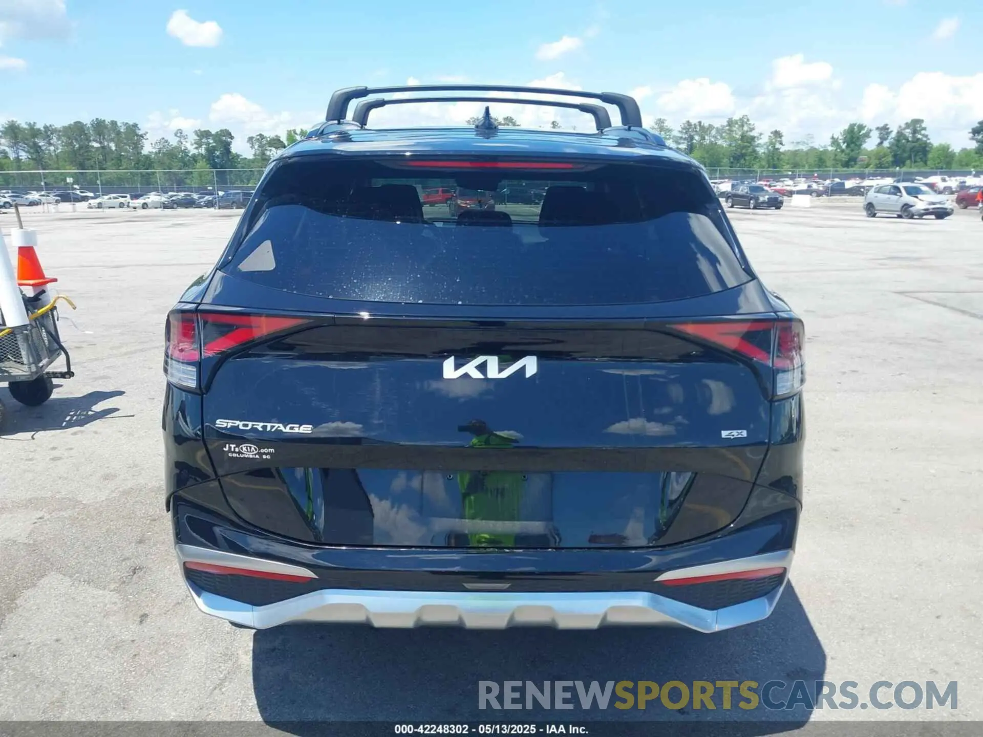 16 Photograph of a damaged car 5XYK4CAF6PG103395 KIA SPORTAGE 2023