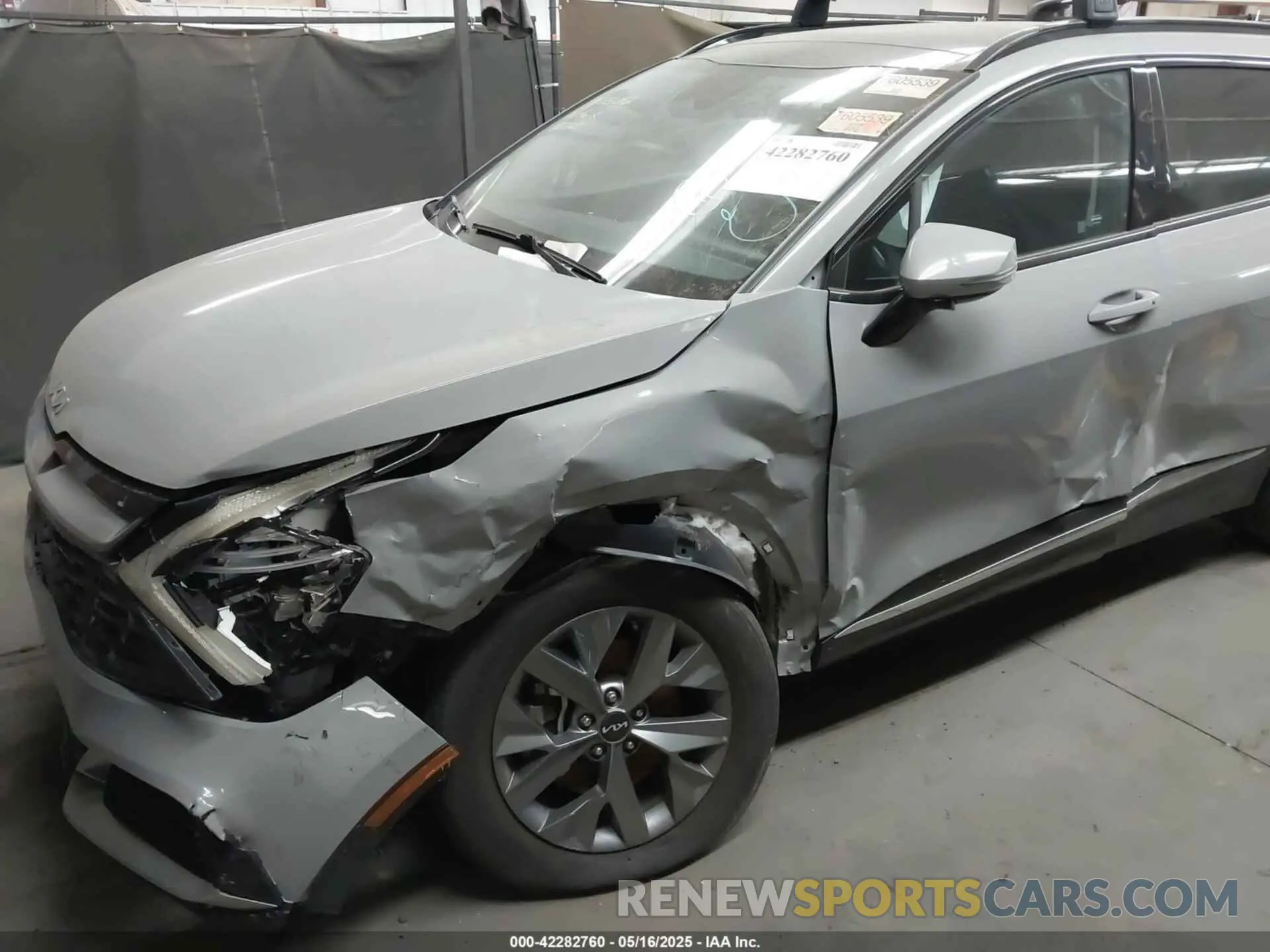 16 Photograph of a damaged car 5XYK4CAF6PG104532 KIA SPORTAGE 2023