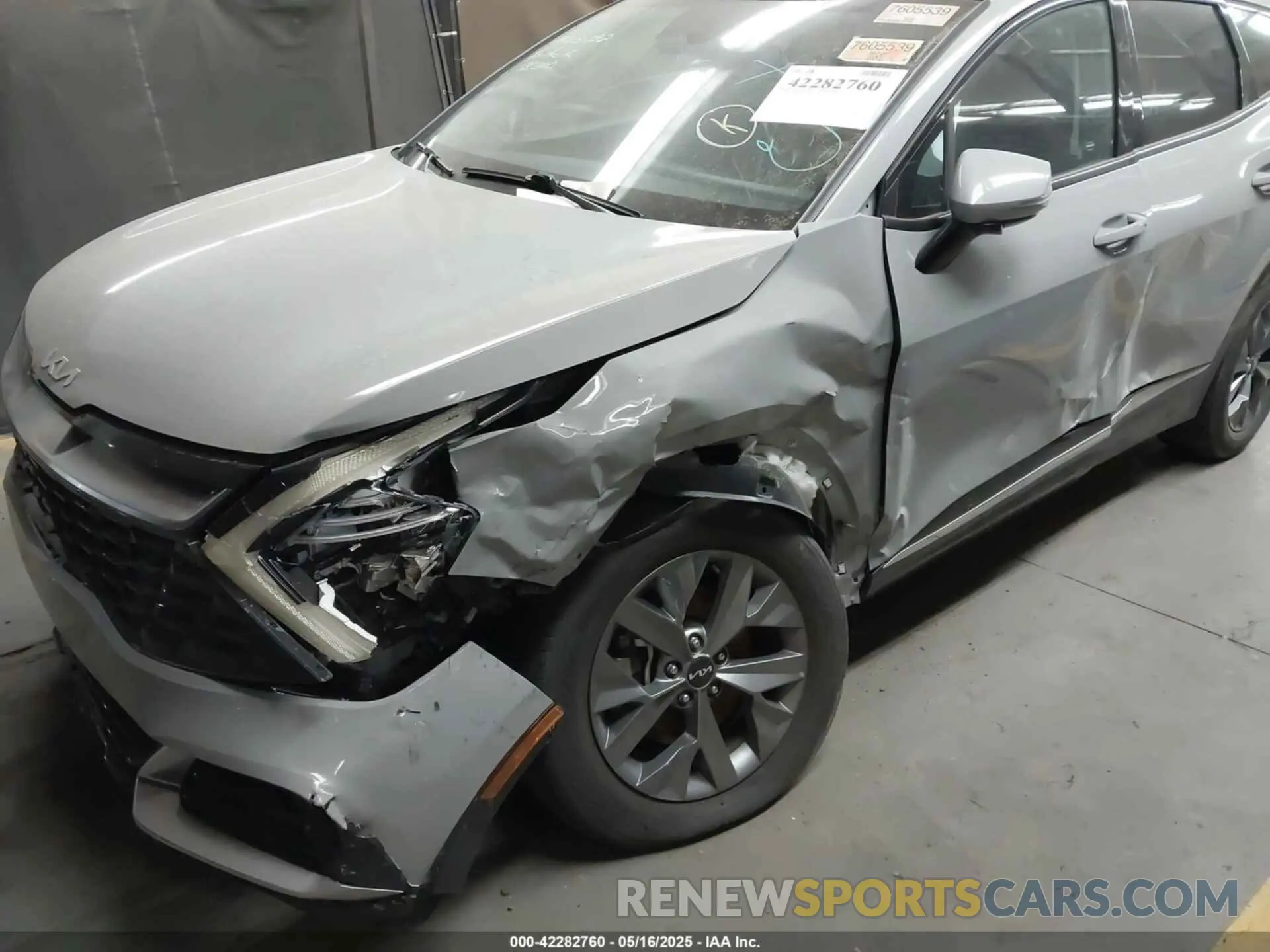 6 Photograph of a damaged car 5XYK4CAF6PG104532 KIA SPORTAGE 2023