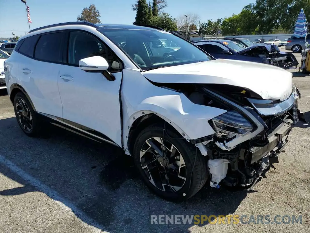 4 Photograph of a damaged car 5XYK53AF2PG003856 KIA SPORTAGE 2023