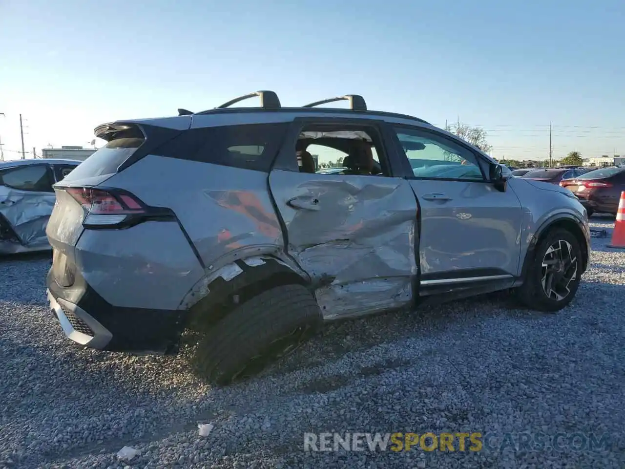 3 Photograph of a damaged car 5XYK53AF4PG081894 KIA SPORTAGE 2023