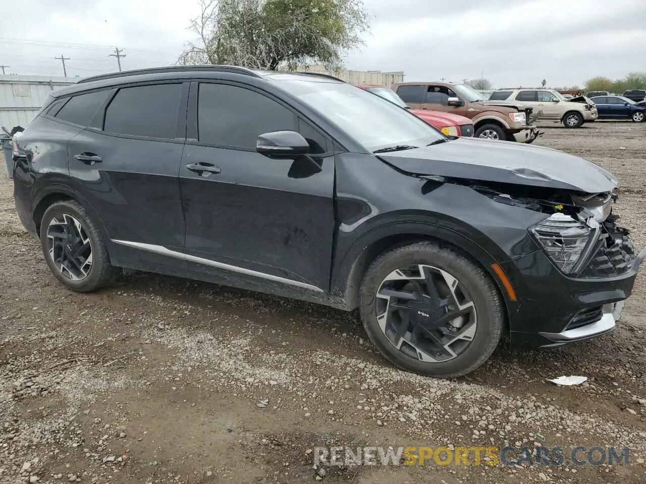 4 Photograph of a damaged car 5XYK53AF5PG088191 KIA SPORTAGE 2023
