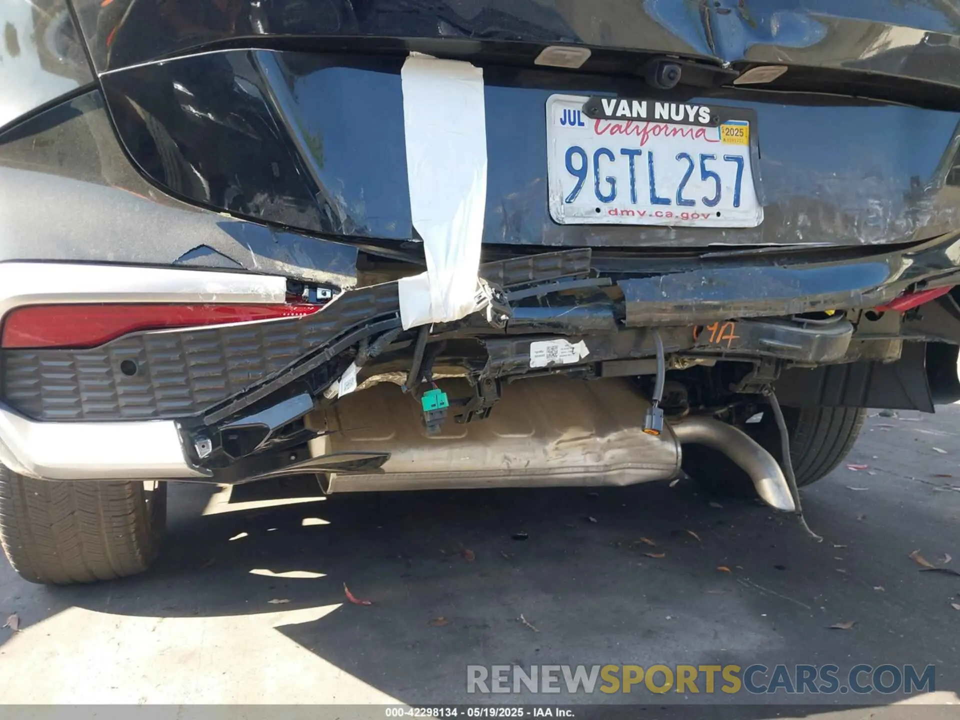 6 Photograph of a damaged car 5XYK53AF5PG136417 KIA SPORTAGE 2023
