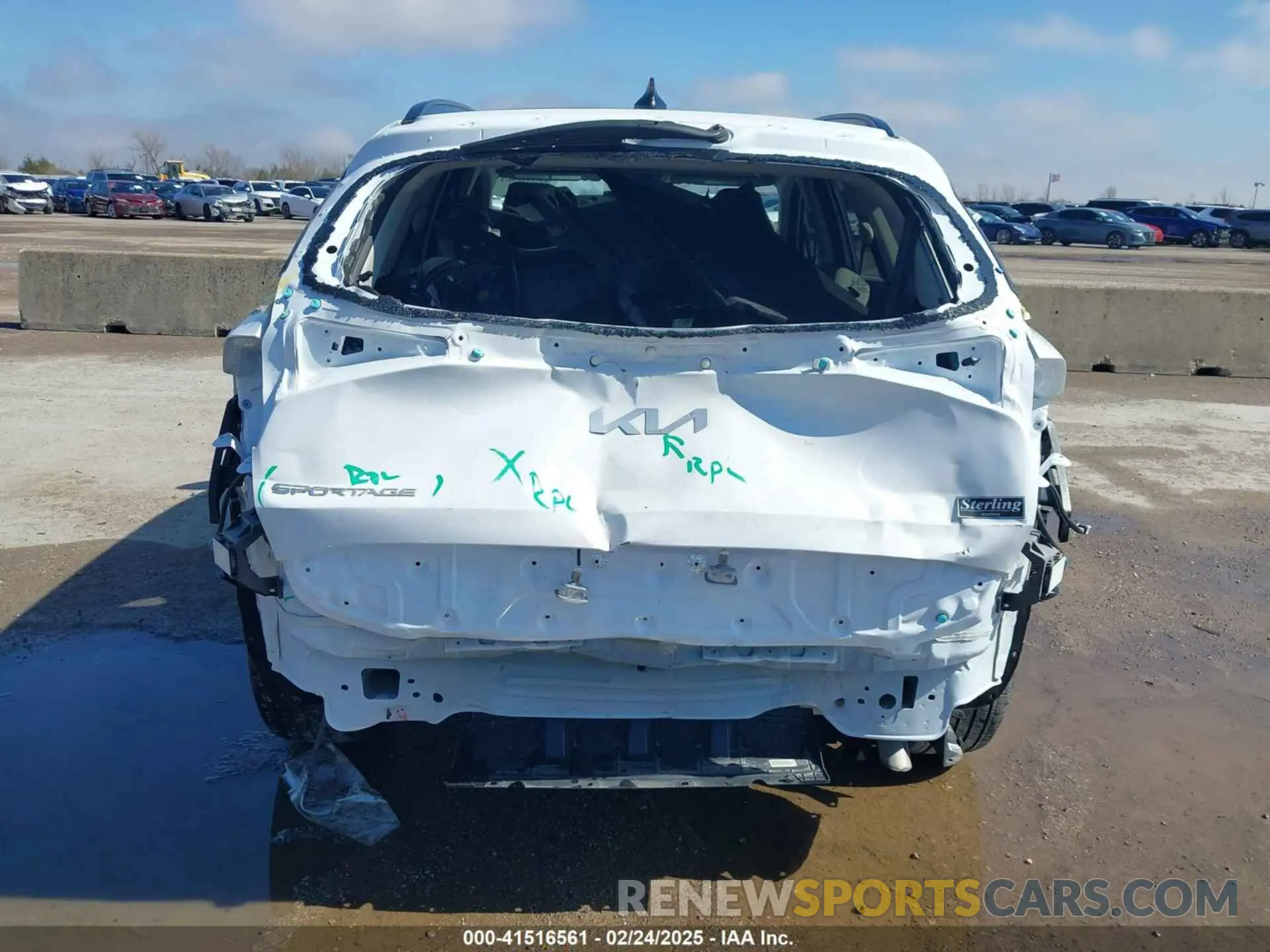 17 Photograph of a damaged car 5XYK53AF6PG021521 KIA SPORTAGE 2023