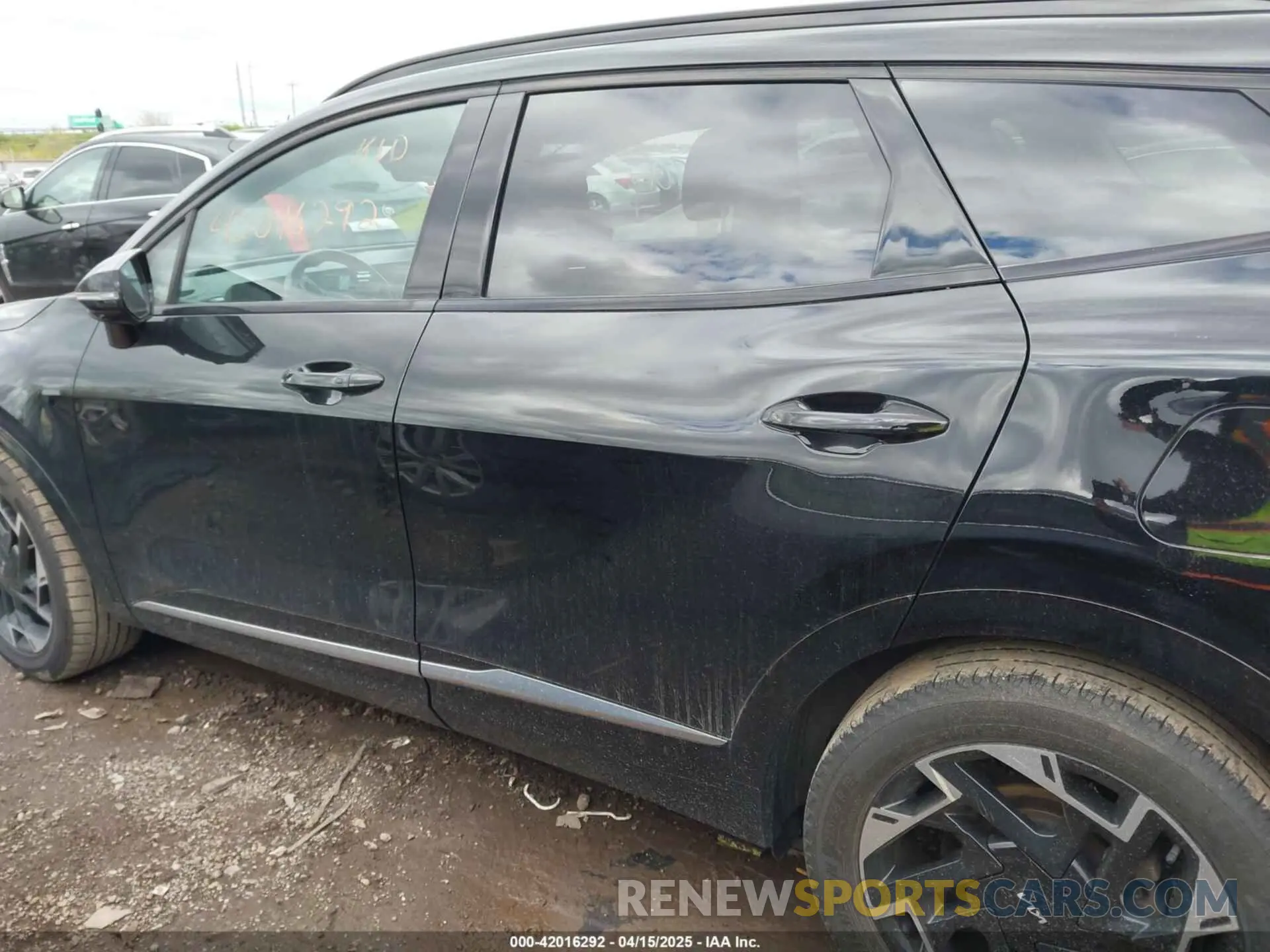 15 Photograph of a damaged car 5XYK53AF7PG067195 KIA SPORTAGE 2023