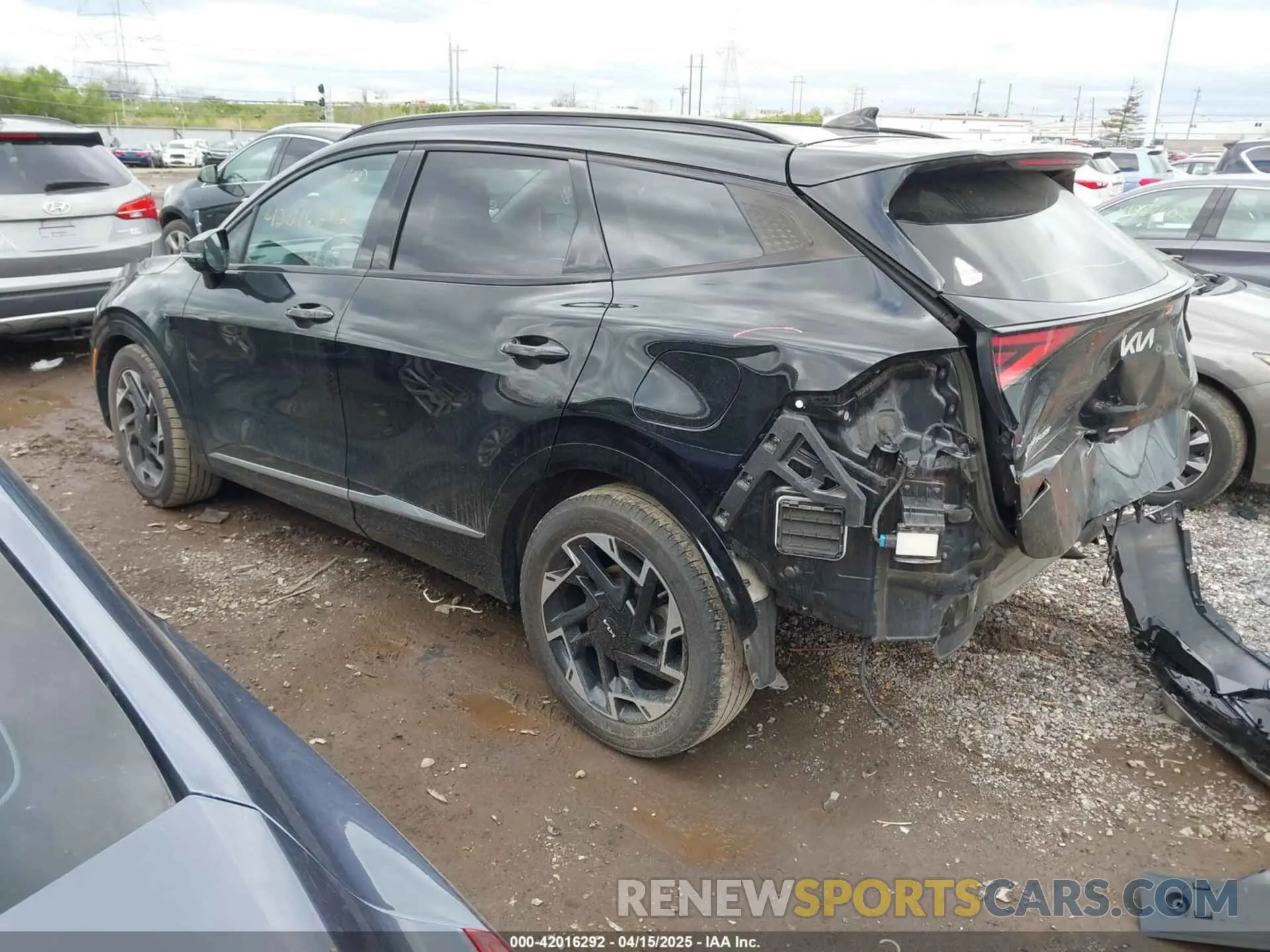 3 Photograph of a damaged car 5XYK53AF7PG067195 KIA SPORTAGE 2023