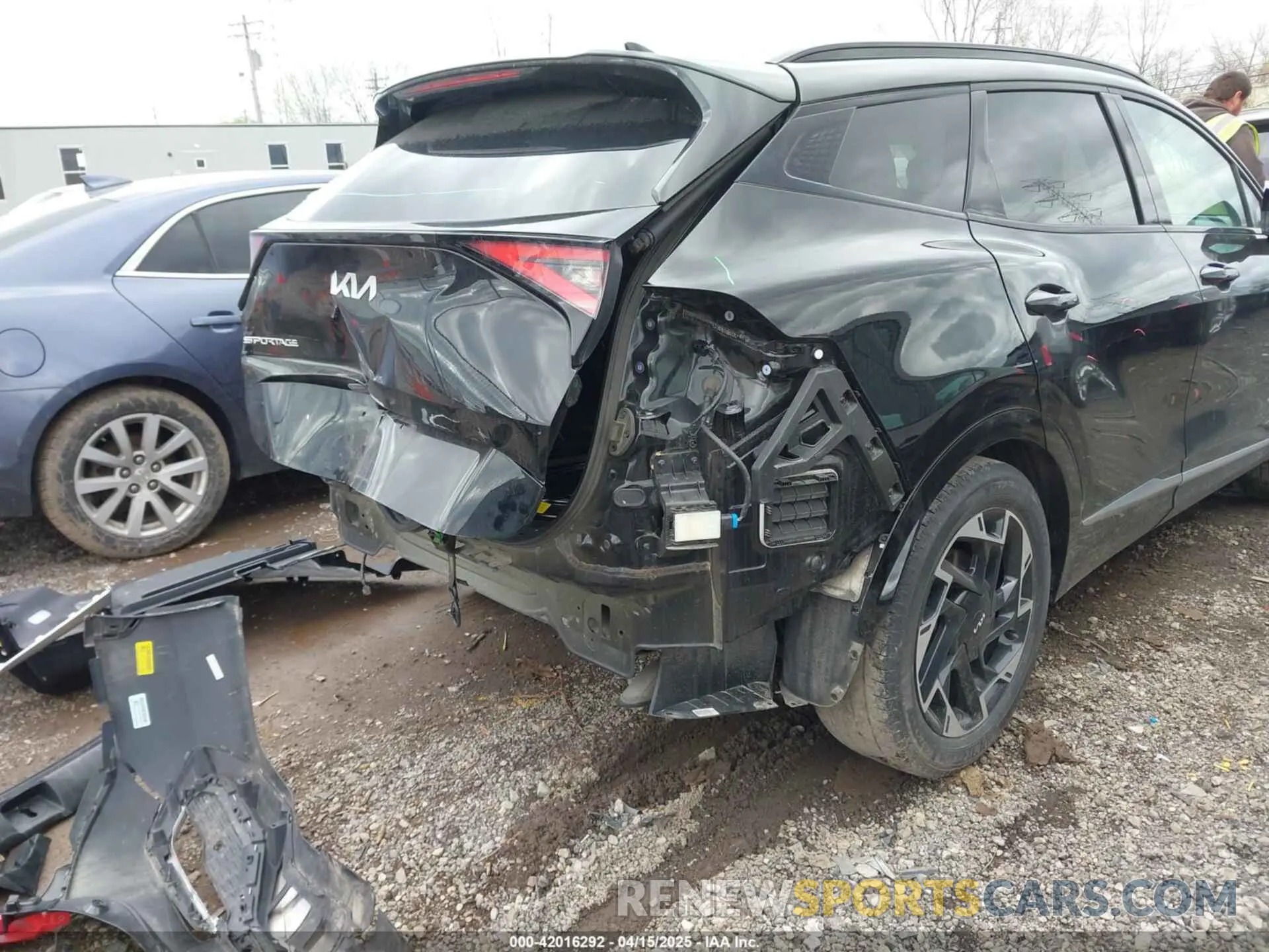 6 Photograph of a damaged car 5XYK53AF7PG067195 KIA SPORTAGE 2023
