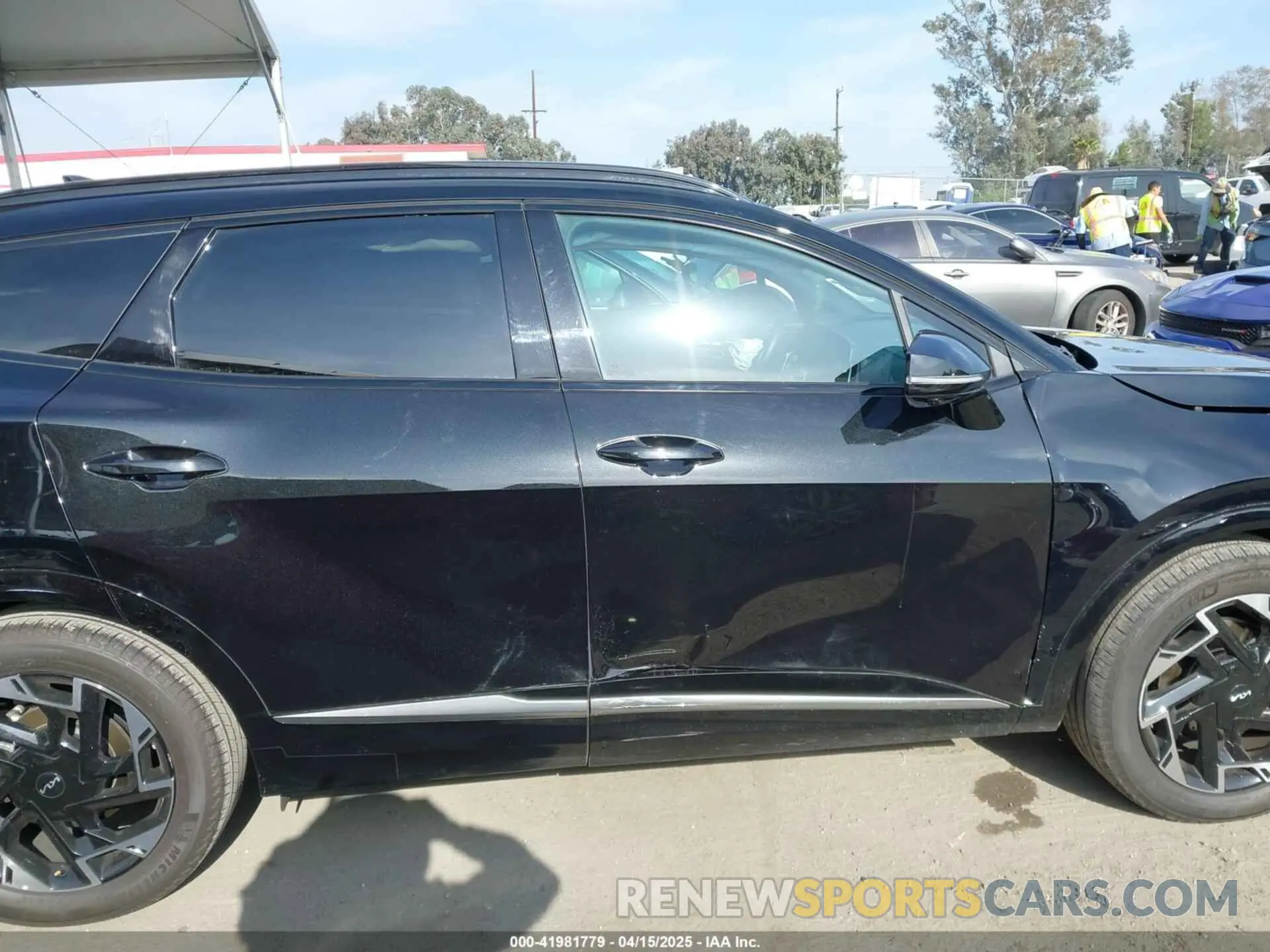 13 Photograph of a damaged car 5XYK53AF8PG129591 KIA SPORTAGE 2023