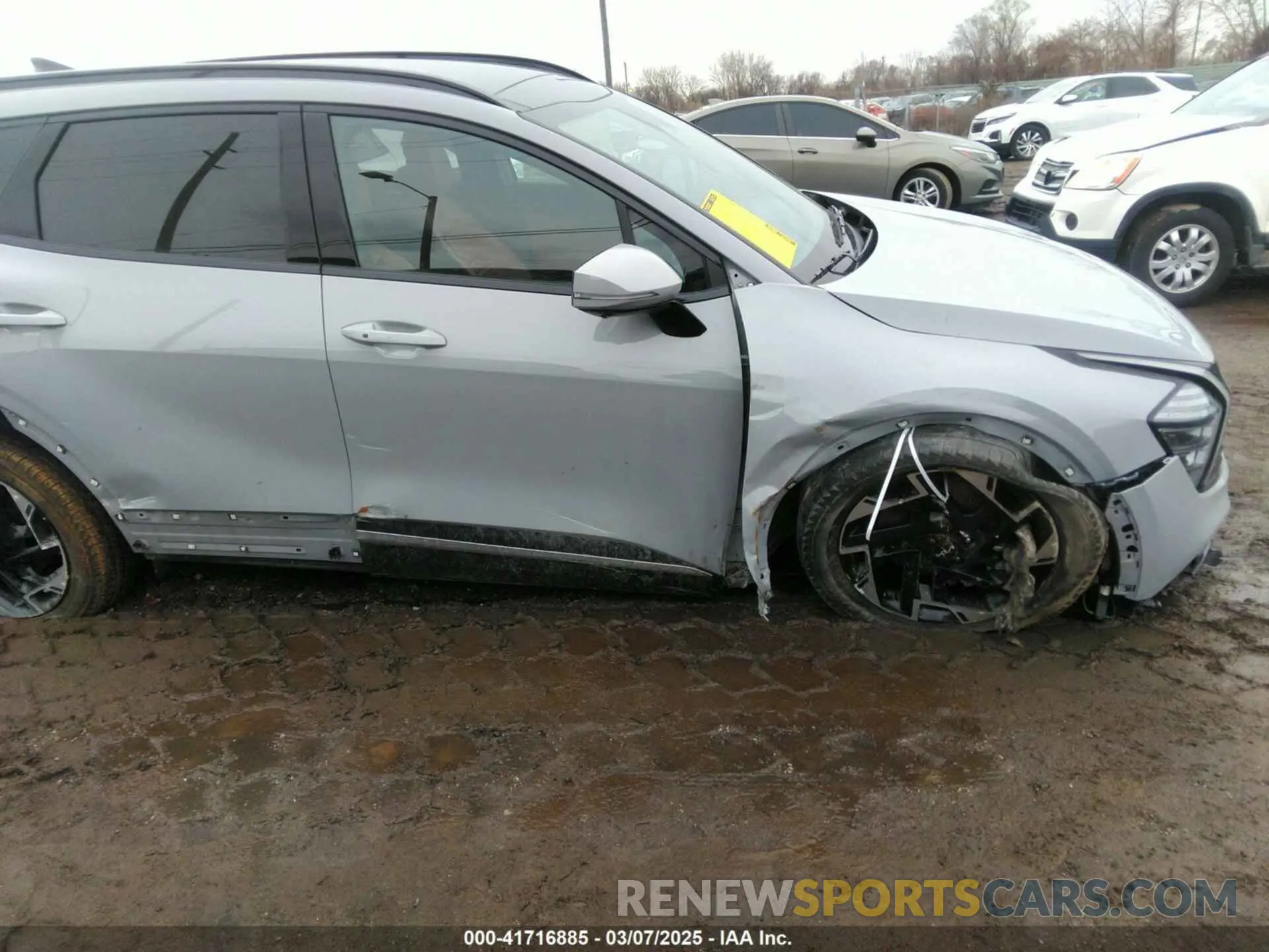6 Photograph of a damaged car 5XYK5CAF3PG133449 KIA SPORTAGE 2023