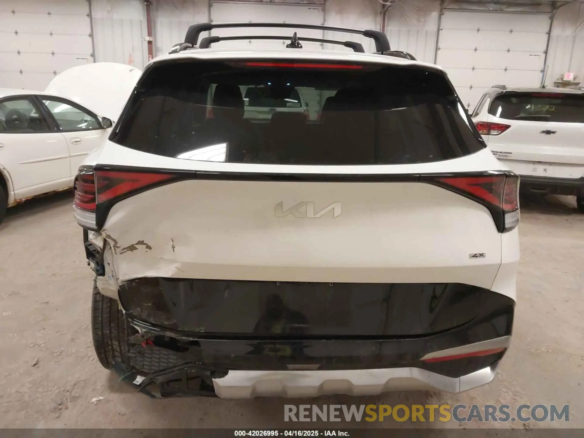 16 Photograph of a damaged car 5XYK5CAF5PG102154 KIA SPORTAGE 2023