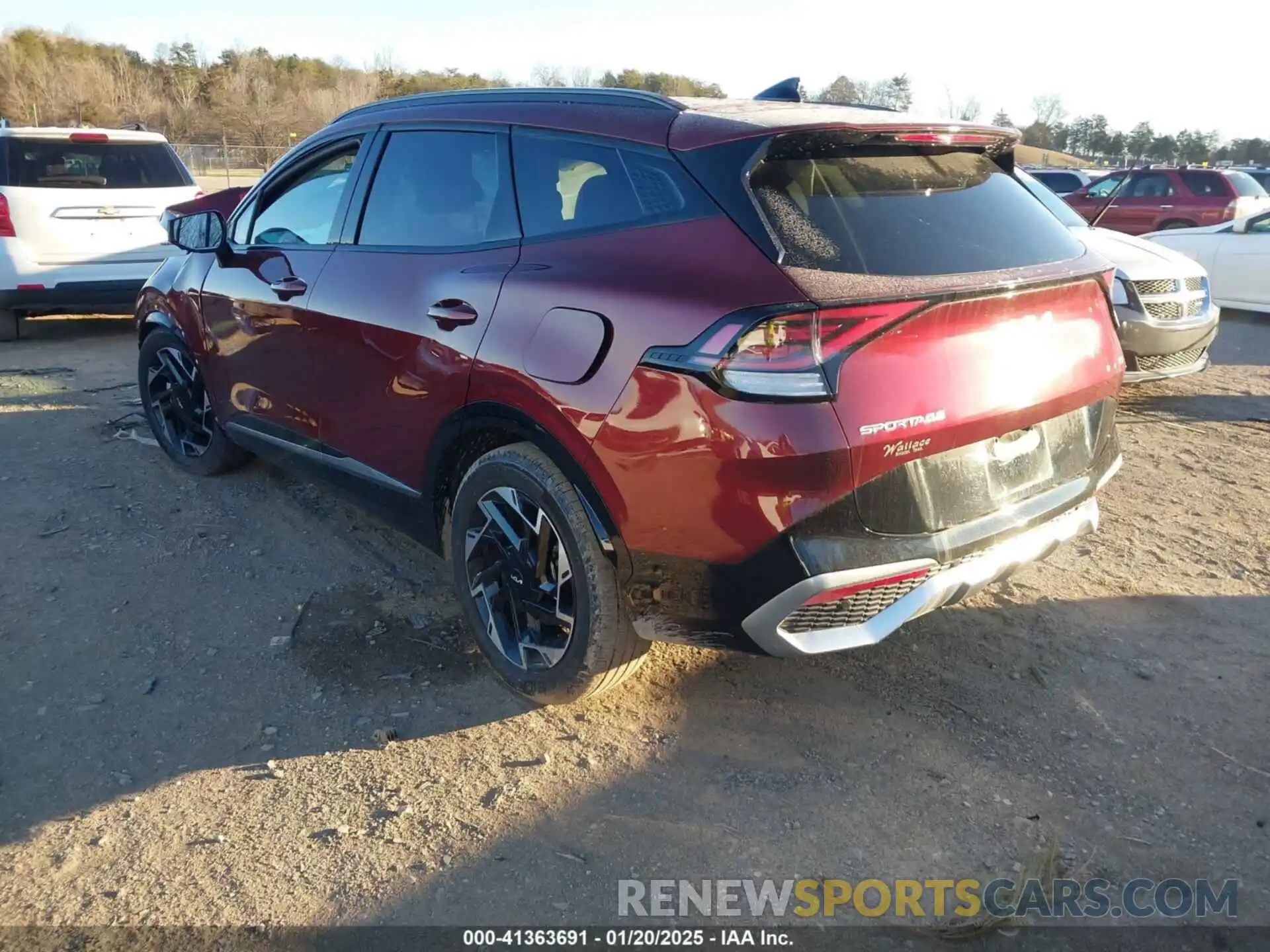 3 Photograph of a damaged car 5XYK5CAF7PG129825 KIA SPORTAGE 2023