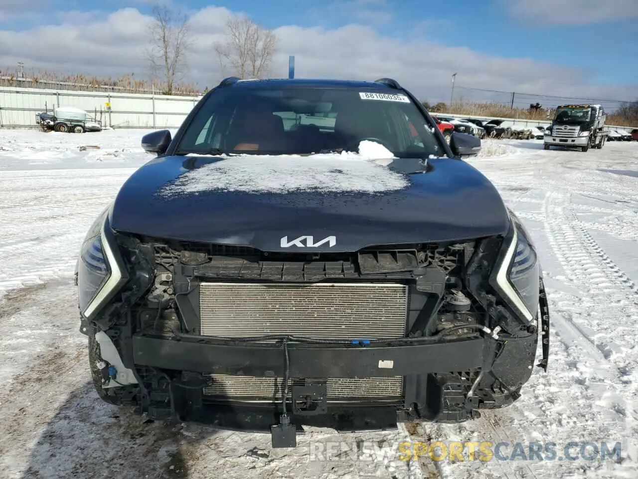 5 Photograph of a damaged car 5XYK5CAF9PG042542 KIA SPORTAGE 2023