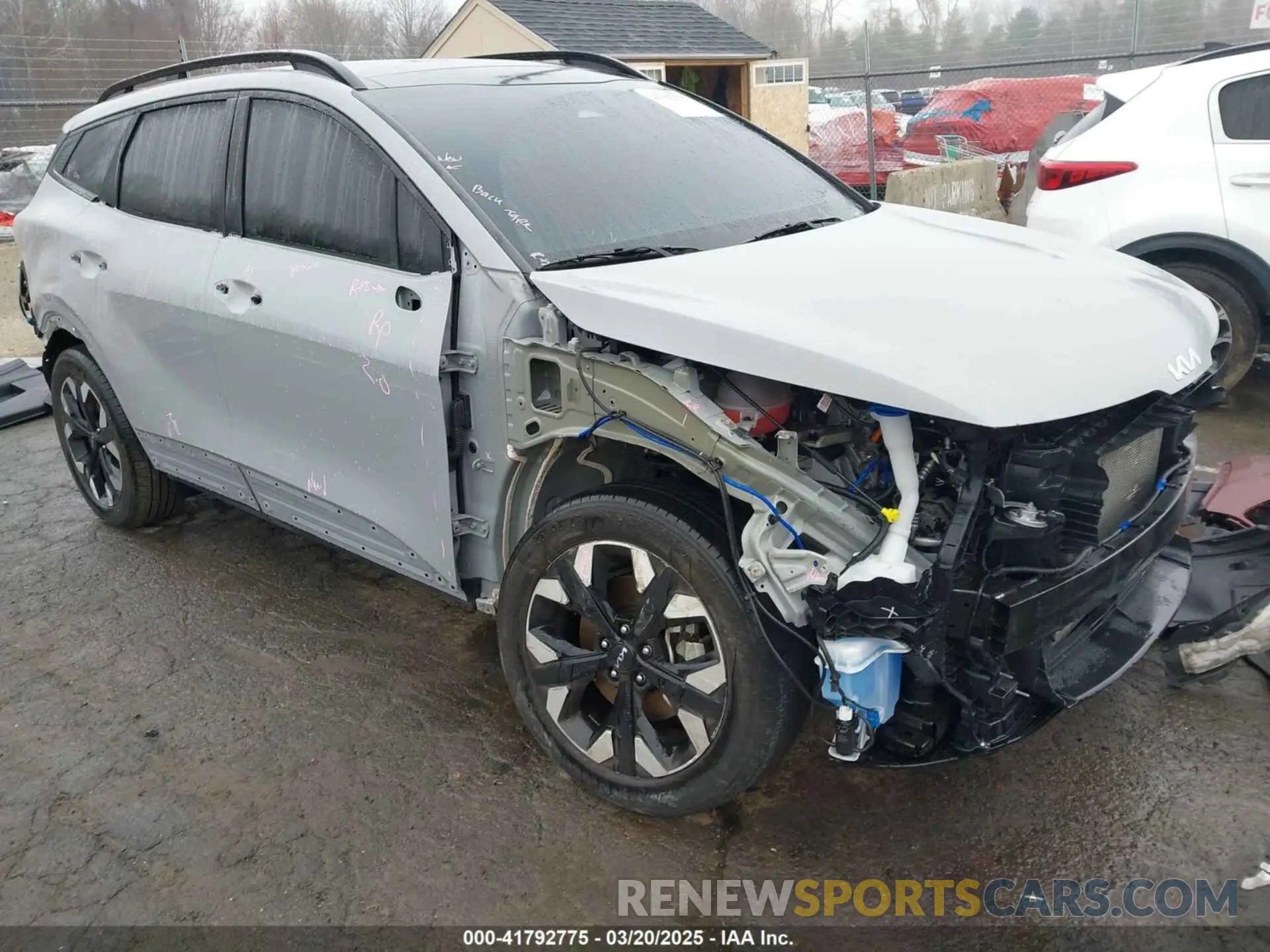 1 Photograph of a damaged car 5XYK6CAF0PG084899 KIA SPORTAGE 2023
