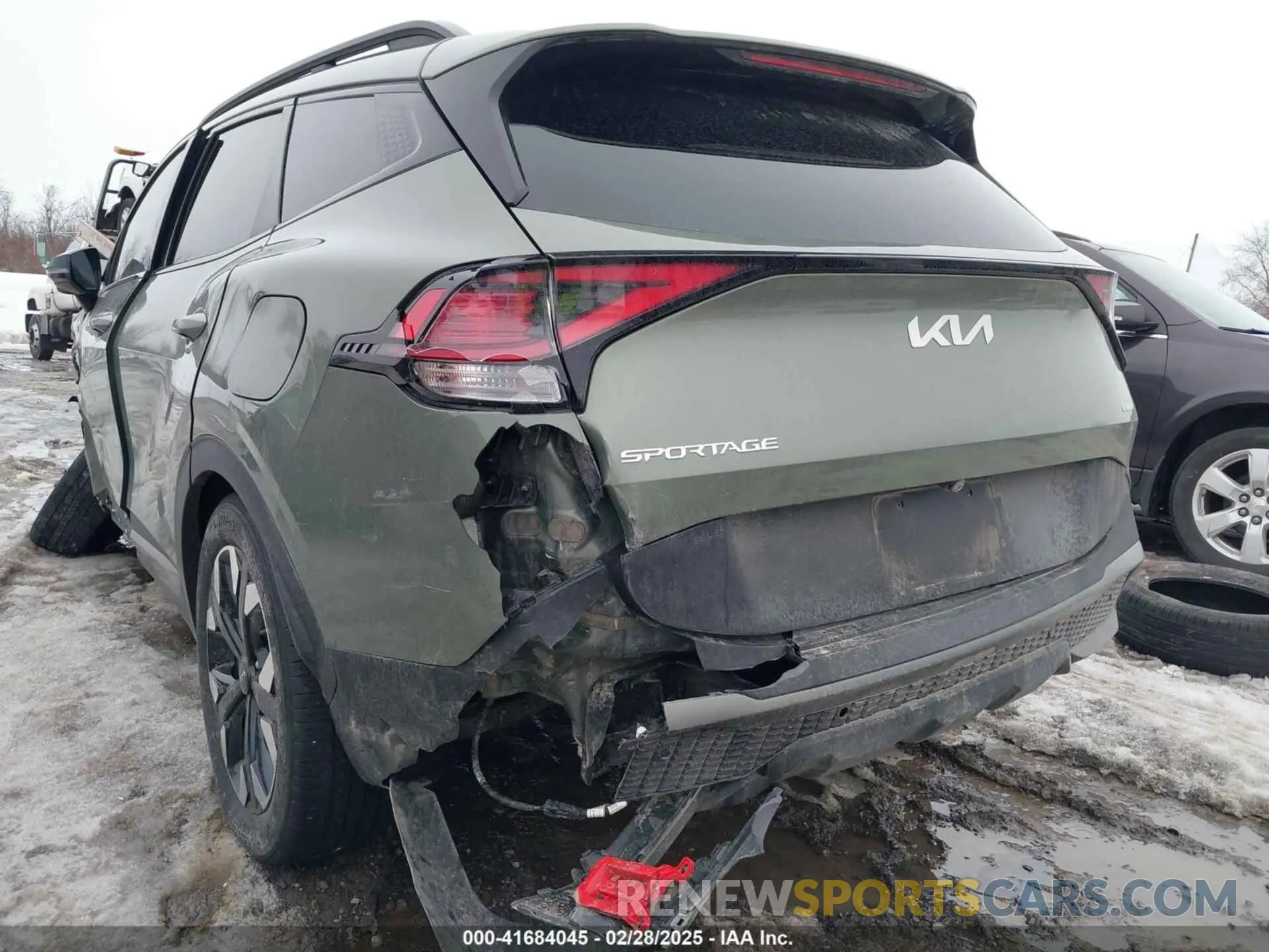 17 Photograph of a damaged car 5XYK6CAF0PG109283 KIA SPORTAGE 2023