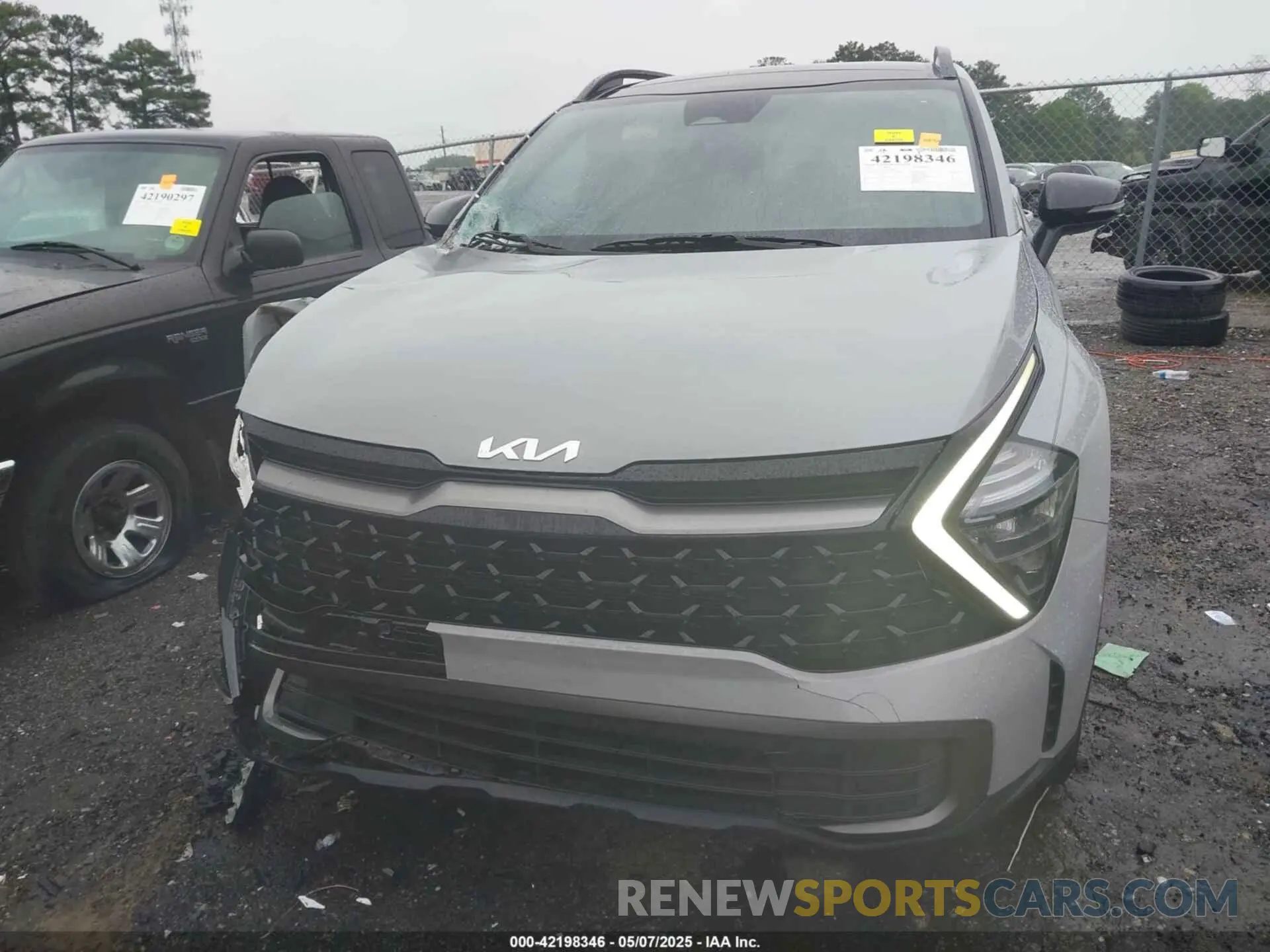 12 Photograph of a damaged car 5XYK6CAF0PG109879 KIA SPORTAGE 2023