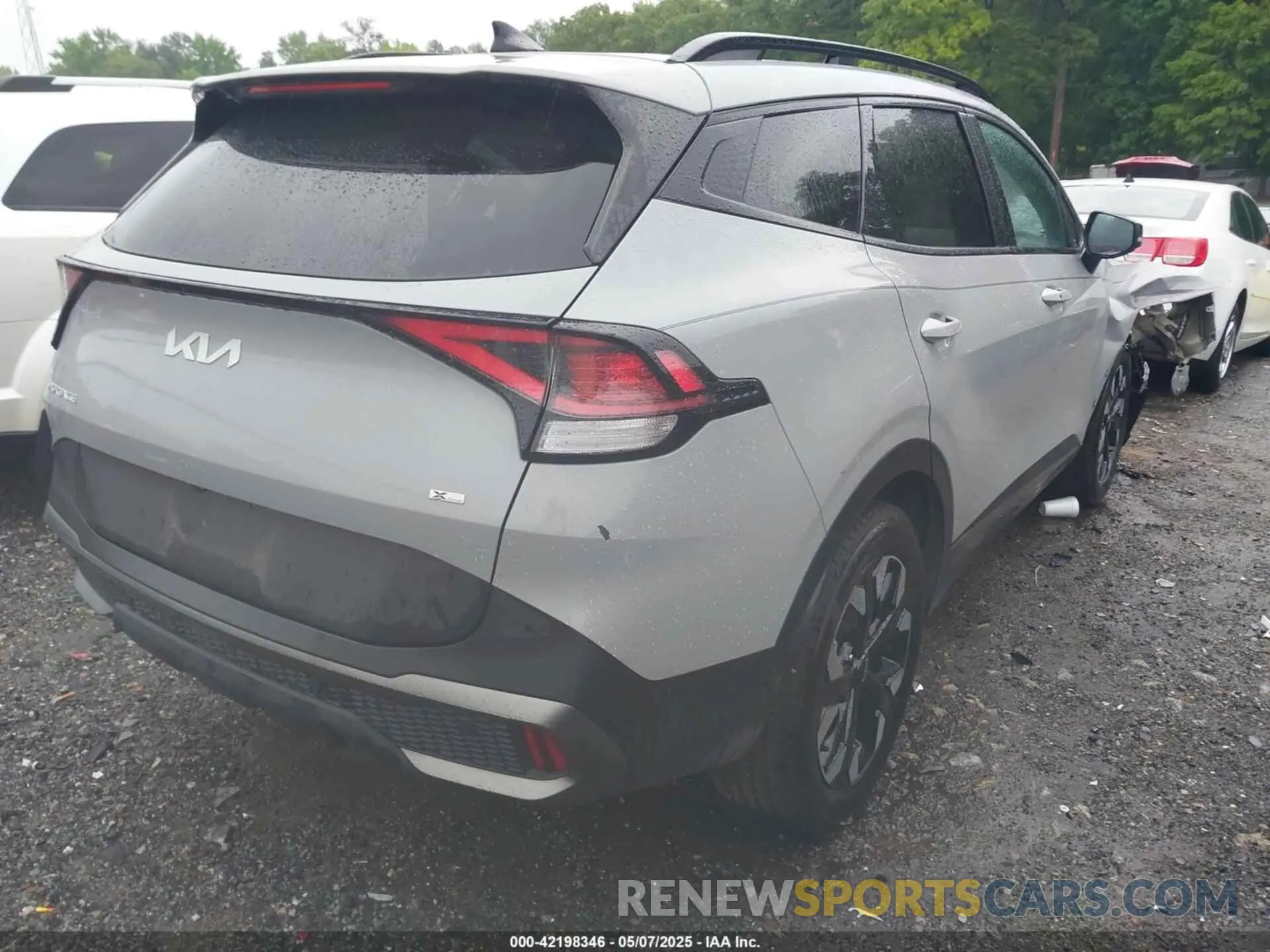 4 Photograph of a damaged car 5XYK6CAF0PG109879 KIA SPORTAGE 2023