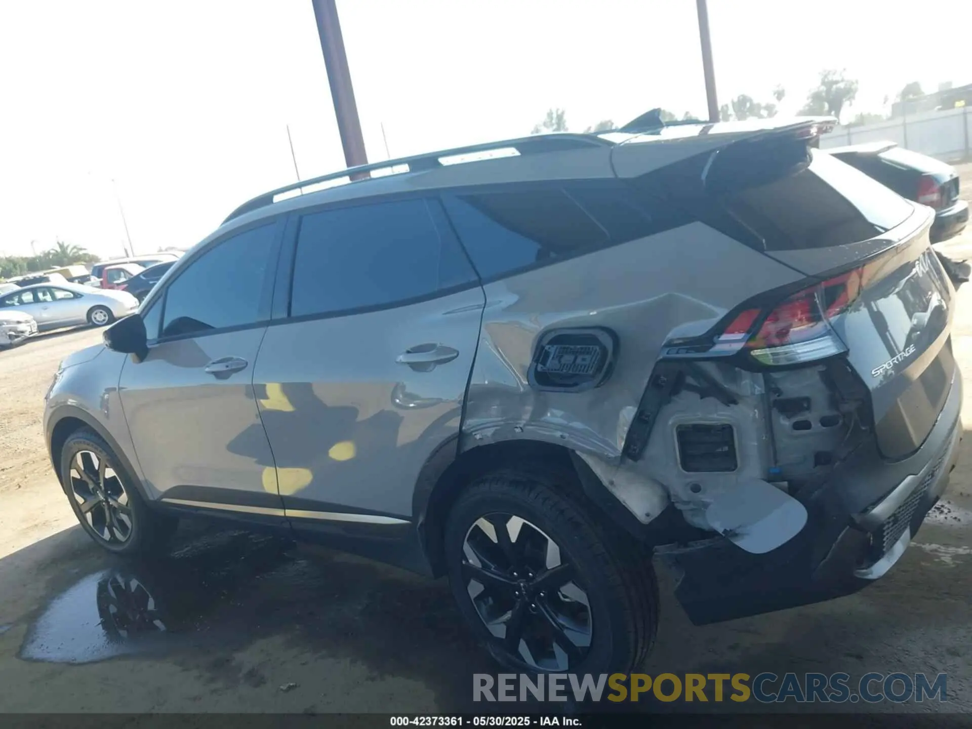 14 Photograph of a damaged car 5XYK6CAF1PG060515 KIA SPORTAGE 2023