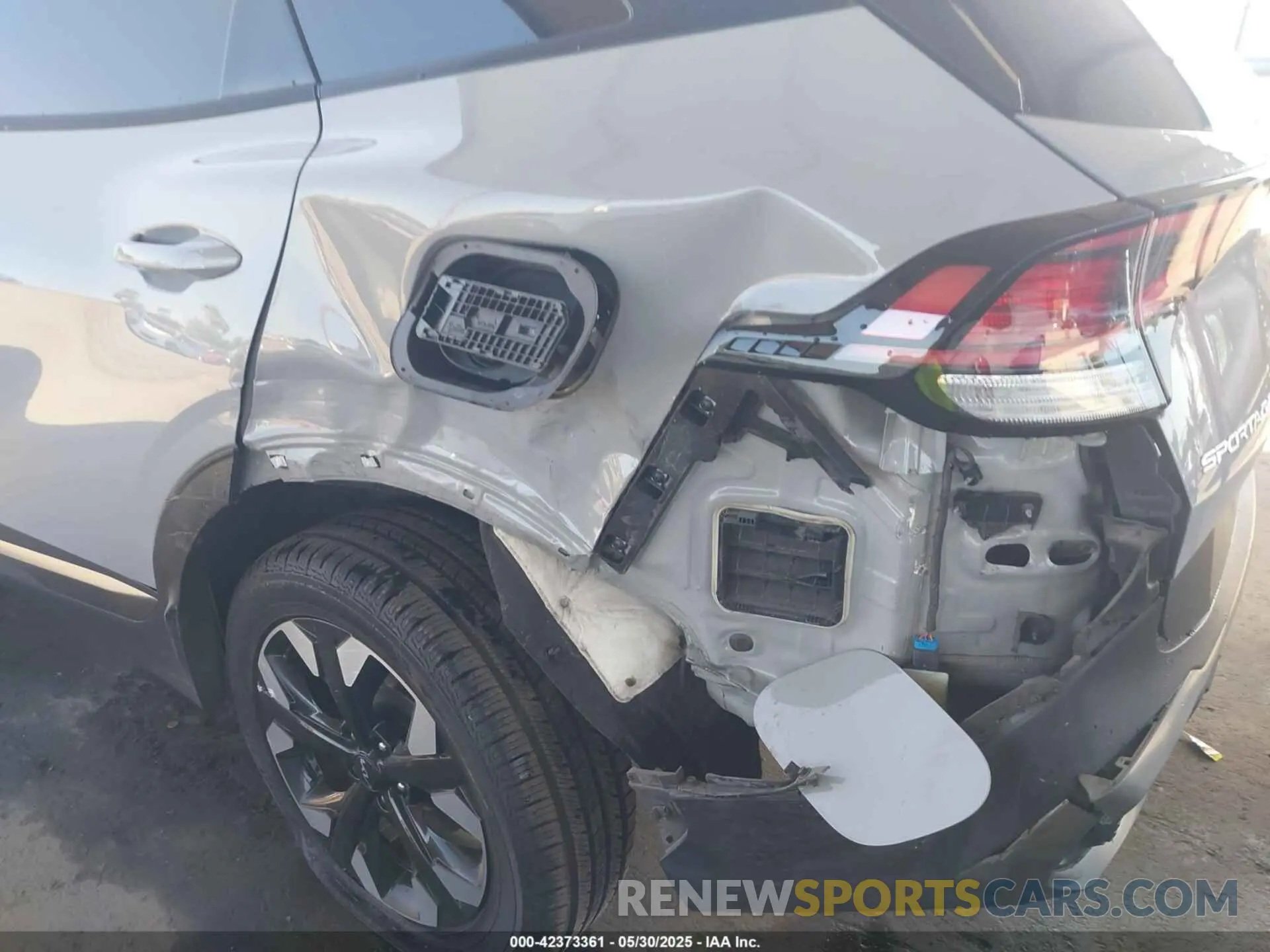 6 Photograph of a damaged car 5XYK6CAF1PG060515 KIA SPORTAGE 2023
