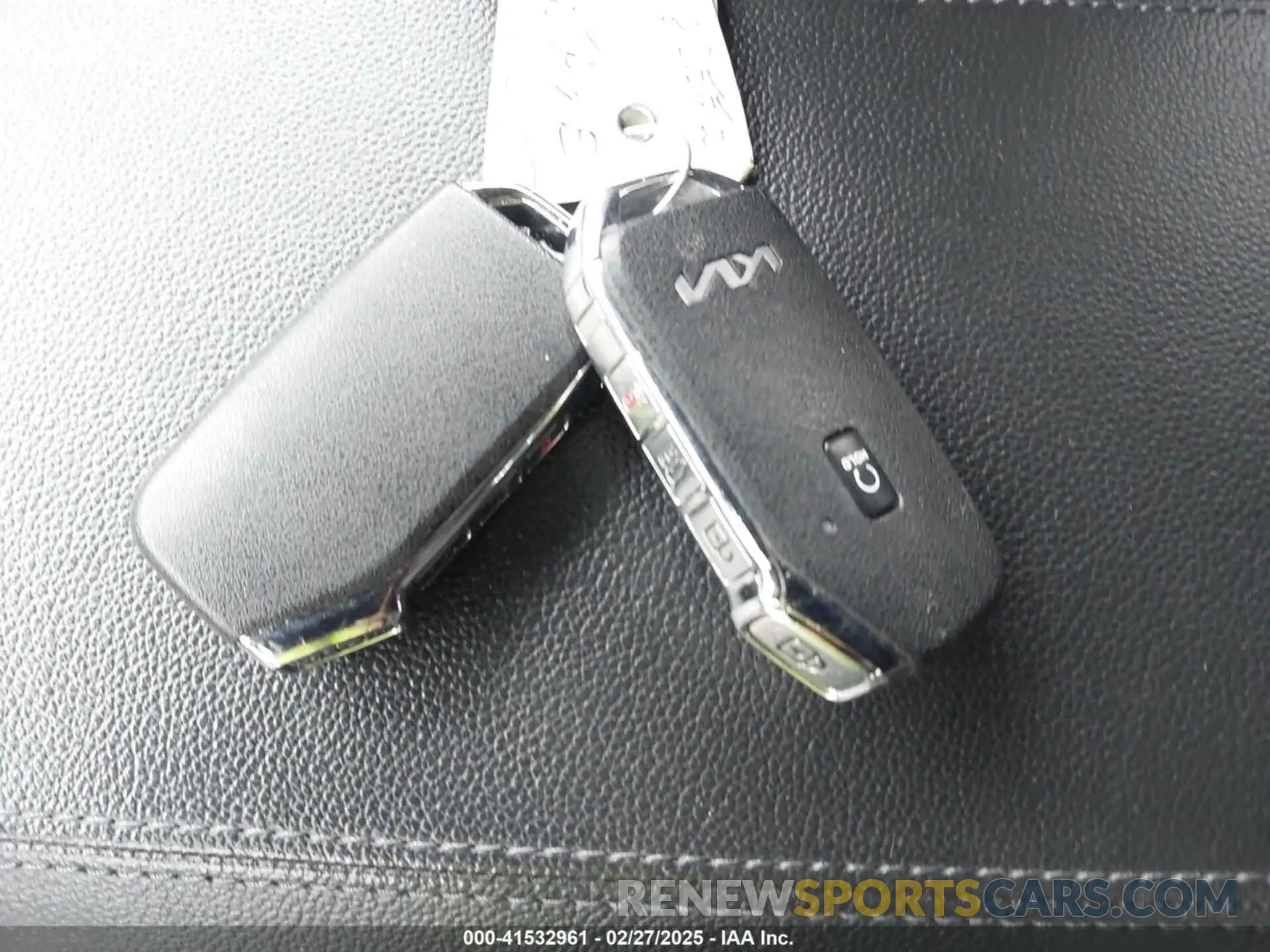 11 Photograph of a damaged car 5XYK6CAF3PG041528 KIA SPORTAGE 2023