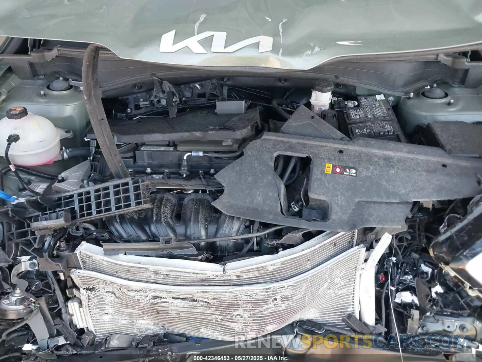 10 Photograph of a damaged car 5XYK6CAF3PG133156 KIA SPORTAGE 2023