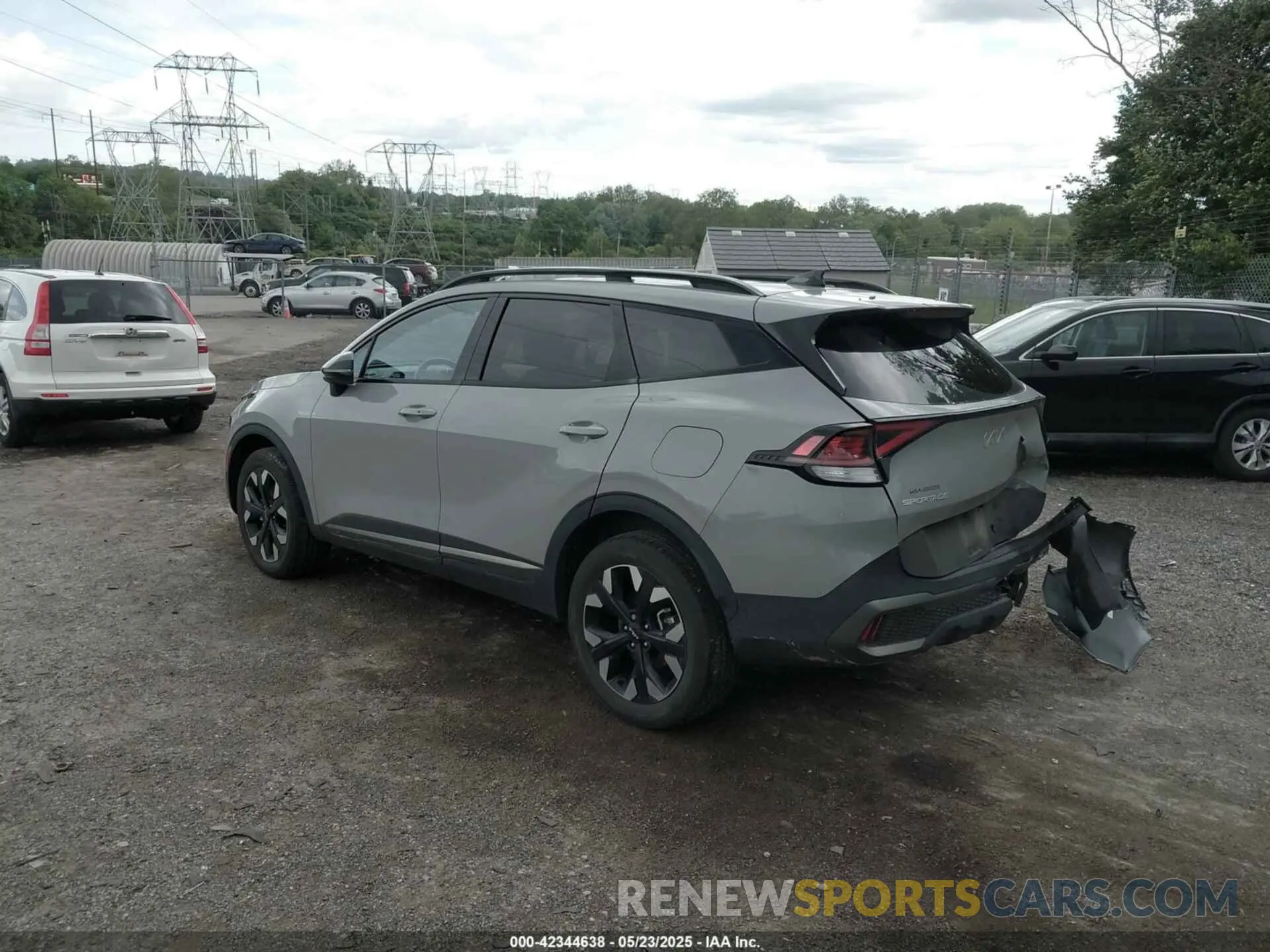 3 Photograph of a damaged car 5XYK6CAF4PG086123 KIA SPORTAGE 2023