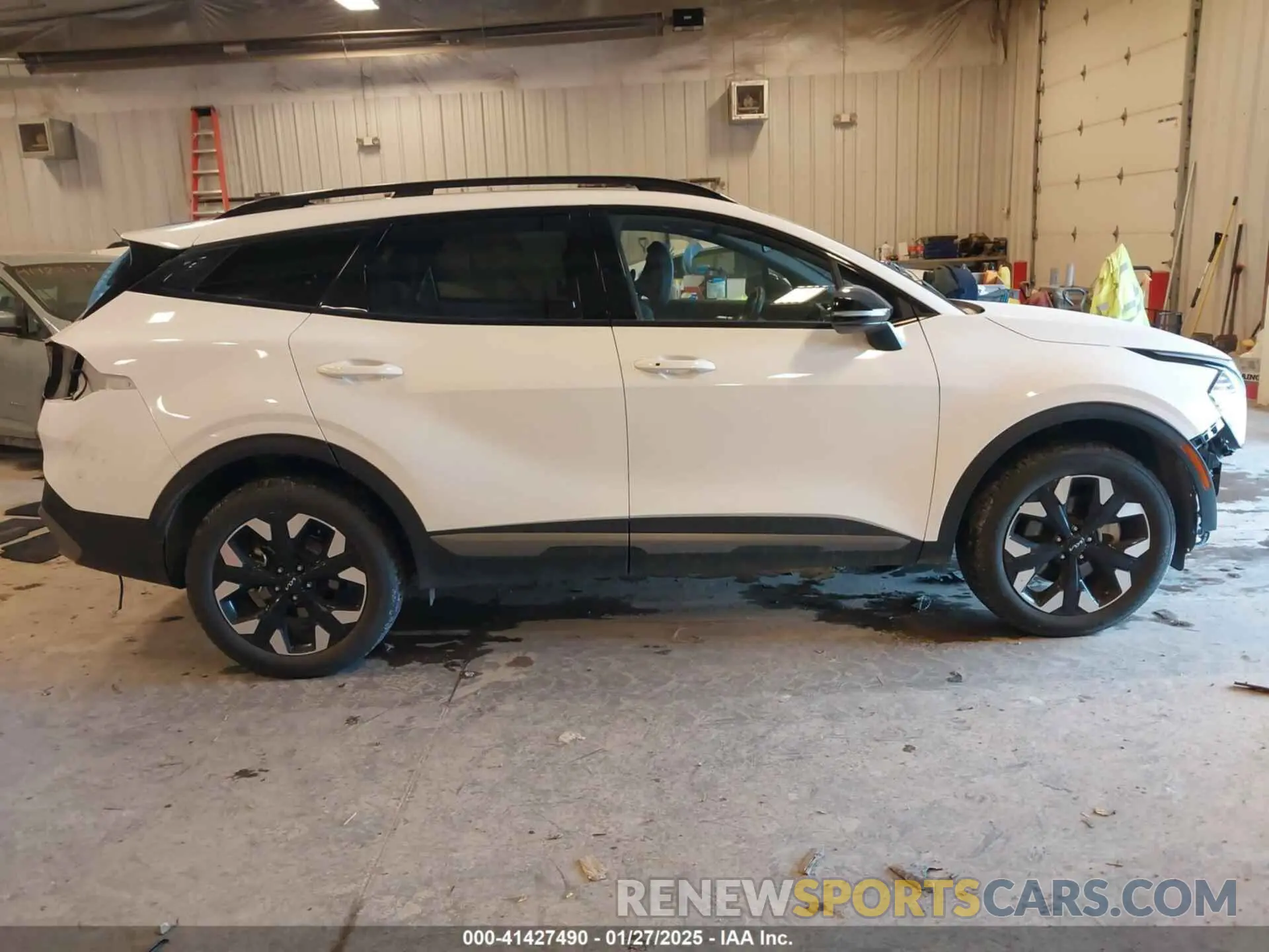 14 Photograph of a damaged car 5XYK6CAF6PG019152 KIA SPORTAGE 2023