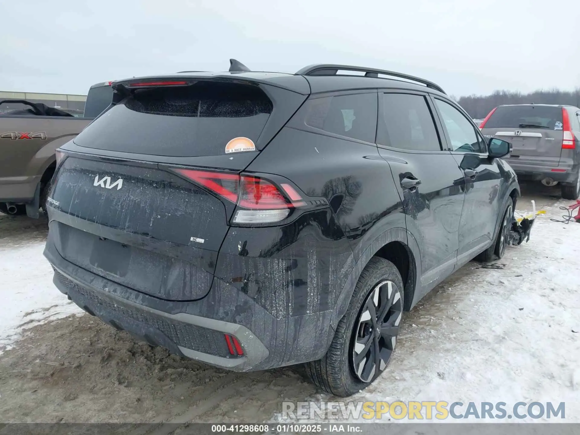 4 Photograph of a damaged car 5XYK6CAF6PG058050 KIA SPORTAGE 2023