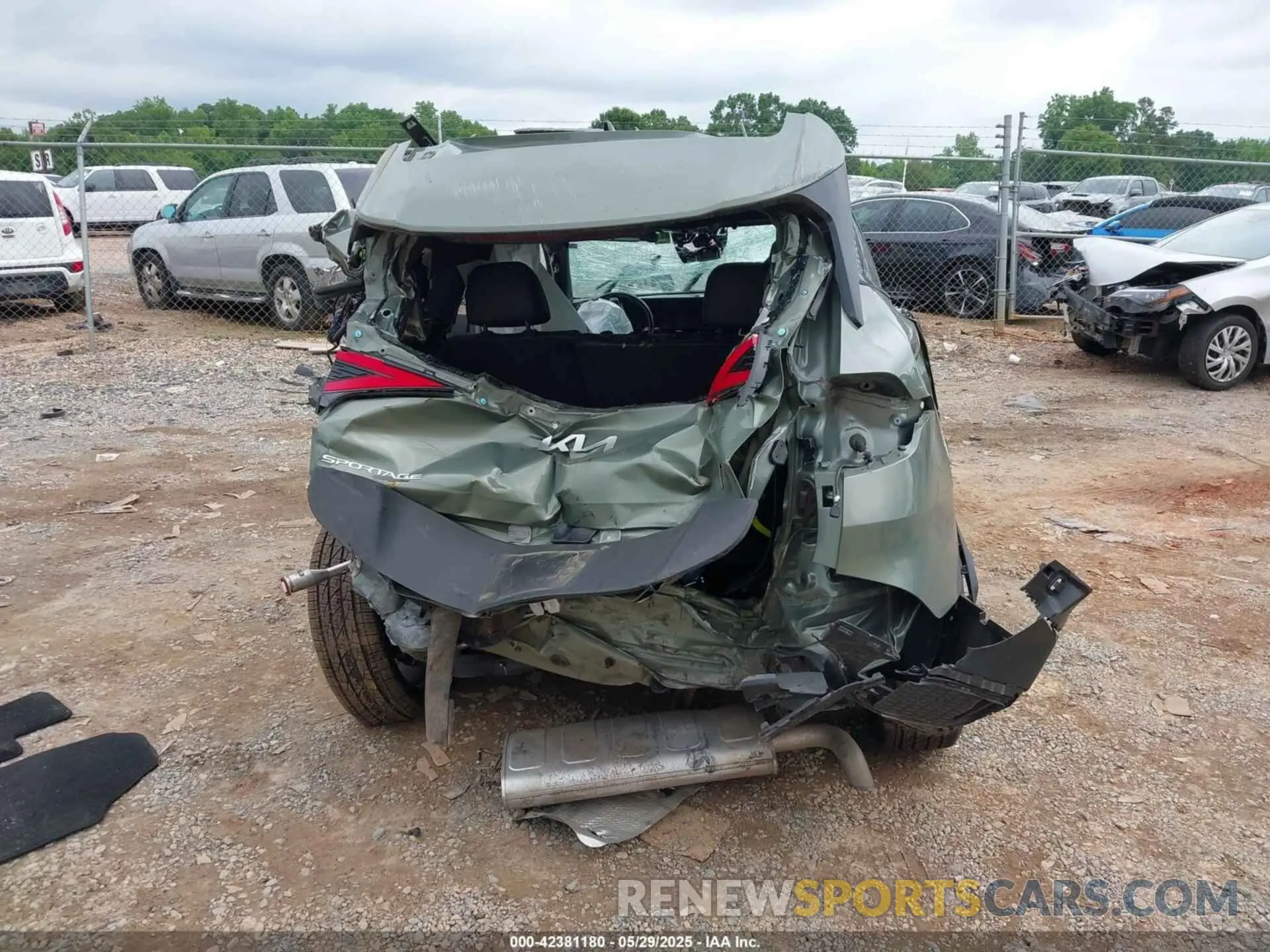 15 Photograph of a damaged car 5XYK6CAF6PG067718 KIA SPORTAGE 2023